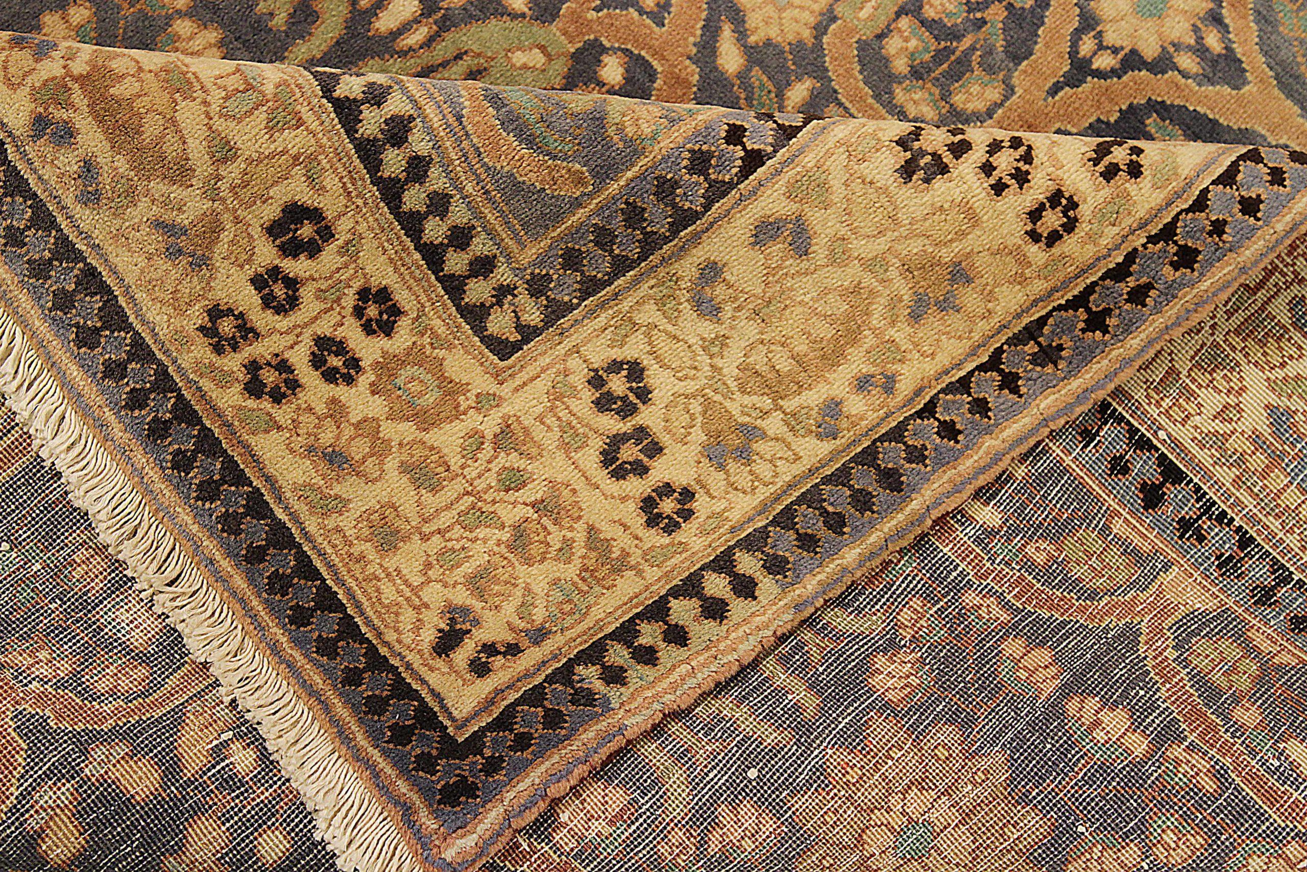 Indien Agra Kleiner Teppich CIRCA 1910 - Wolle Grau Grün Elfenbein Rot 73757 im Zustand „Hervorragend“ im Angebot in Dallas, TX