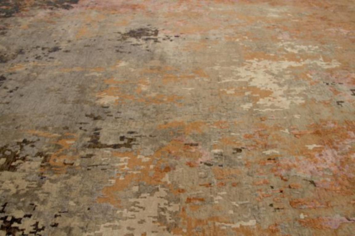 Modern India Area Rugs Circa 1990 - Wool Brown Ivory Orange Pink Design - 91680 For Sale