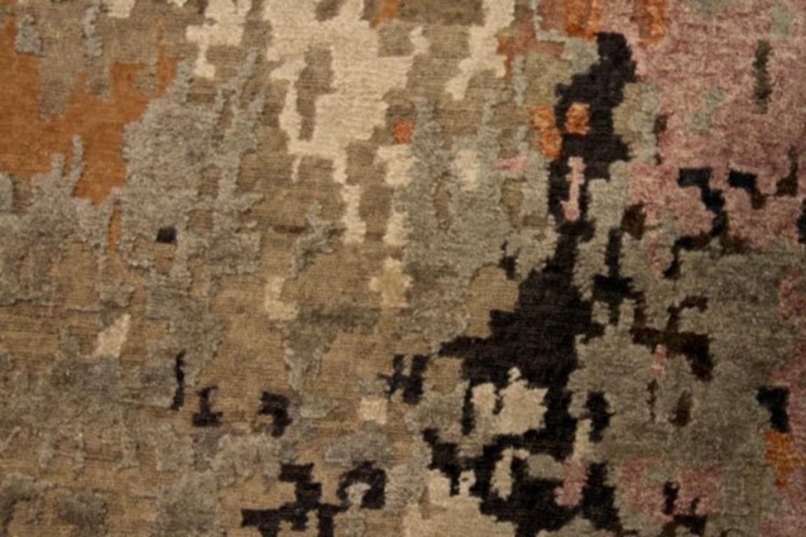 Indian India Area Rugs Circa 1990 - Wool Brown Ivory Orange Pink Design - 91680 For Sale