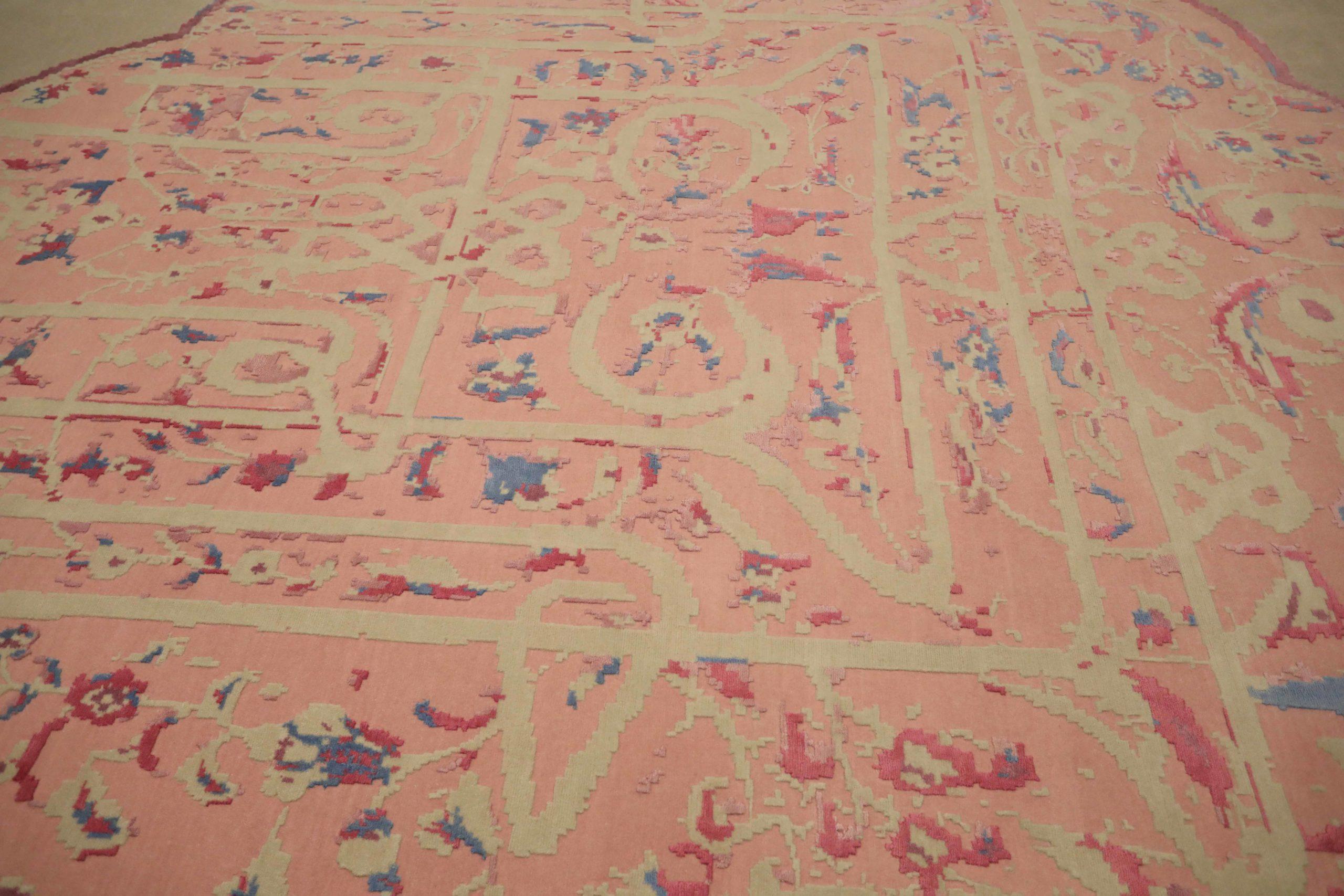 Modern India Area Rugs Circa 1990 - Wool Ivory Pink Taupe Design - 91726 For Sale