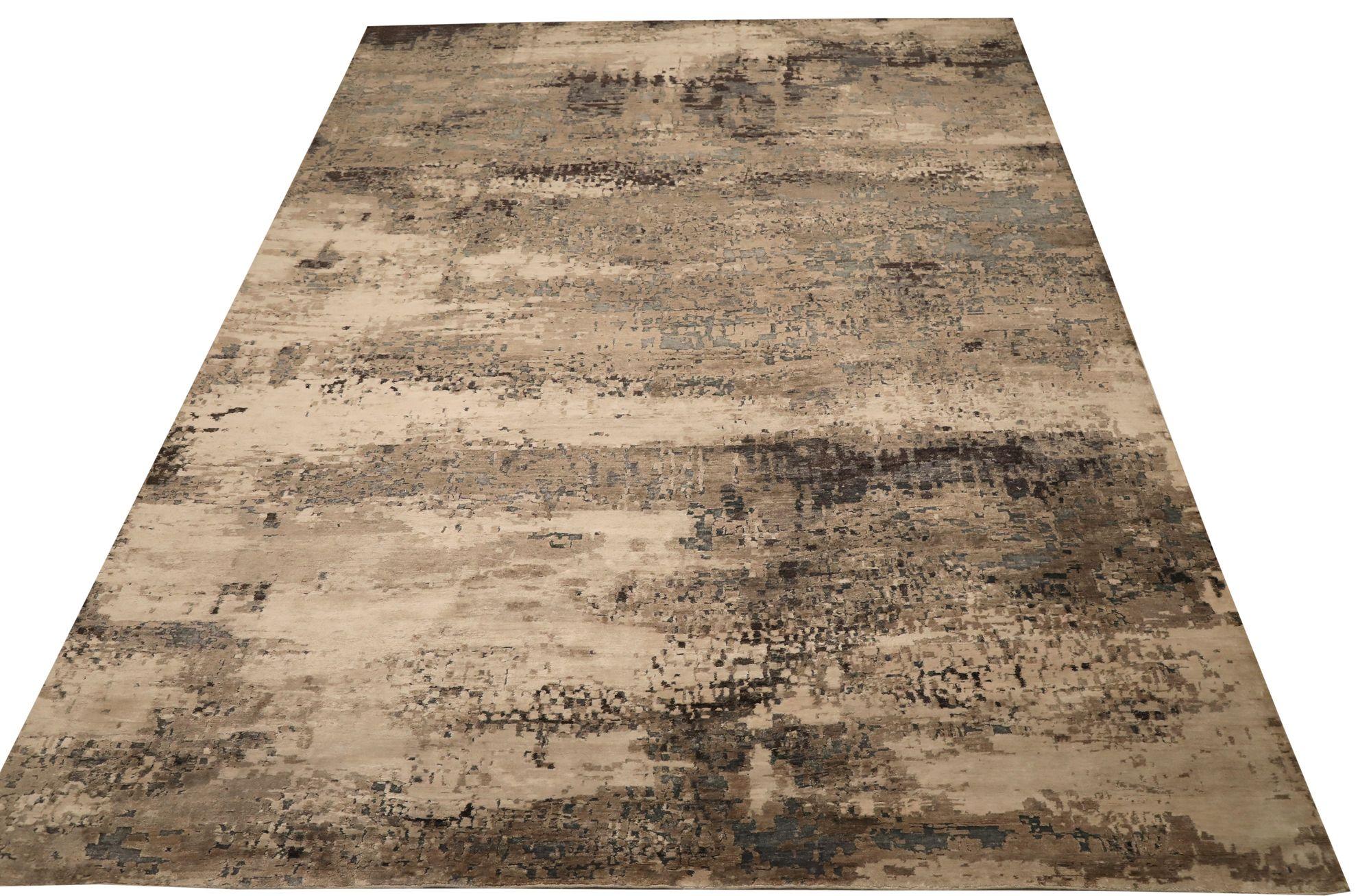 Découvrez l'élégance de l'article d'Eleg présentant des tapis de zone de Circa 1990. Conçu avec de la laine et du BrownGrayIvory, ce design exclusif est parfait pour mettre en valeur votre espace.