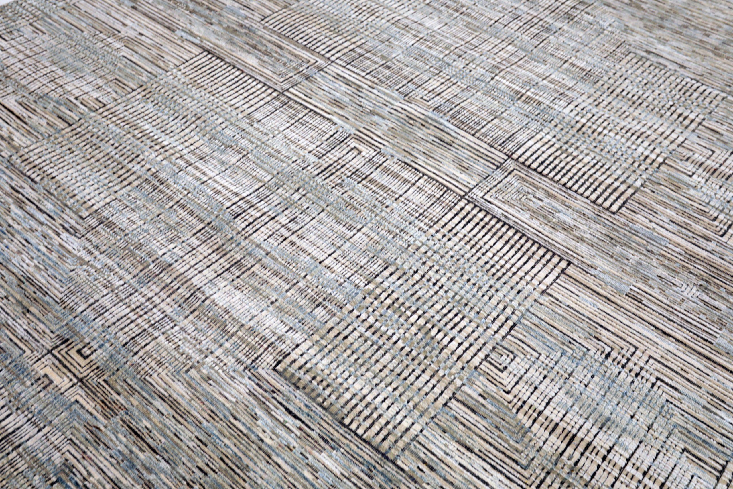 20ième siècle Tapis de sol de l'Inde - Laine Brown Design/One - 93277 en vente