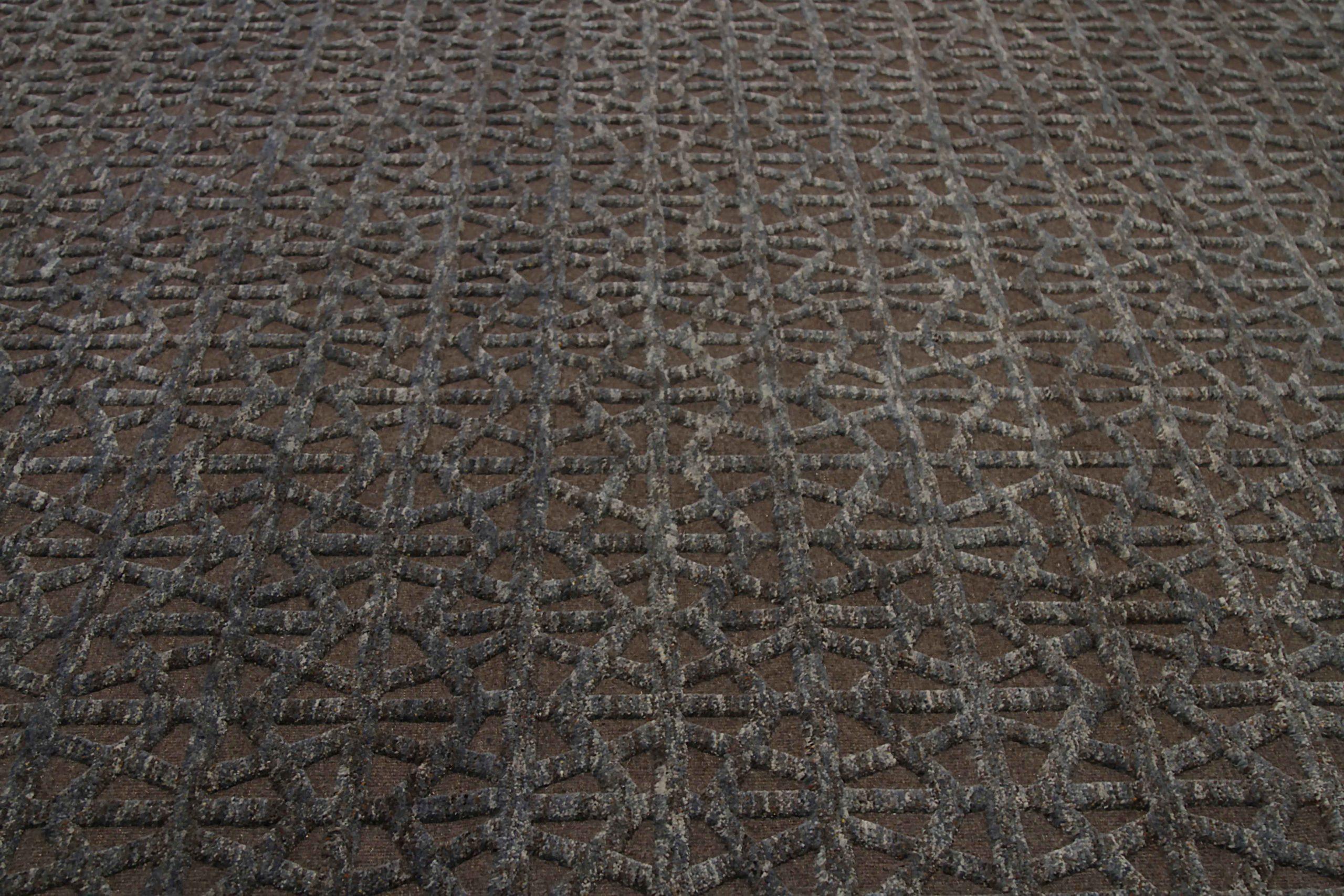 Modern India Cameron Collection Area Rugs Circa 1990 - Wool Brown Ivory Design - 91743 For Sale