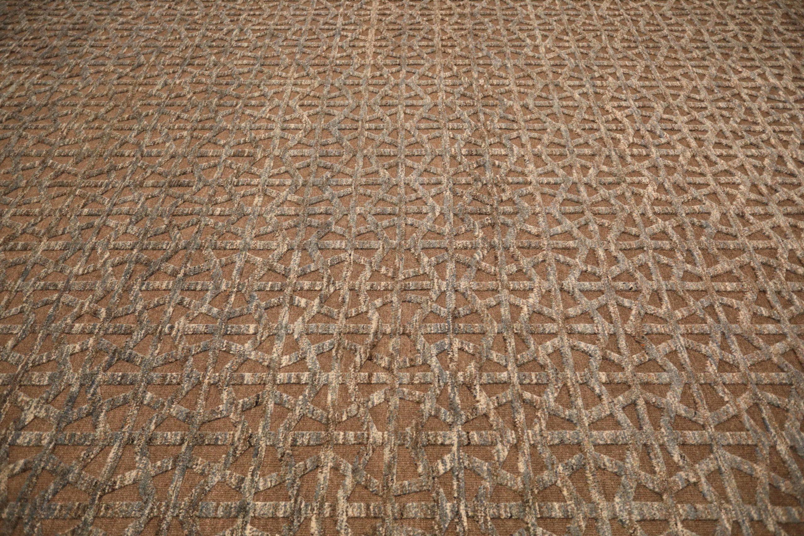 Modern India Cameron Collection Area Rugs Circa 1990 - Wool Brown Ivory Design - 91744 For Sale