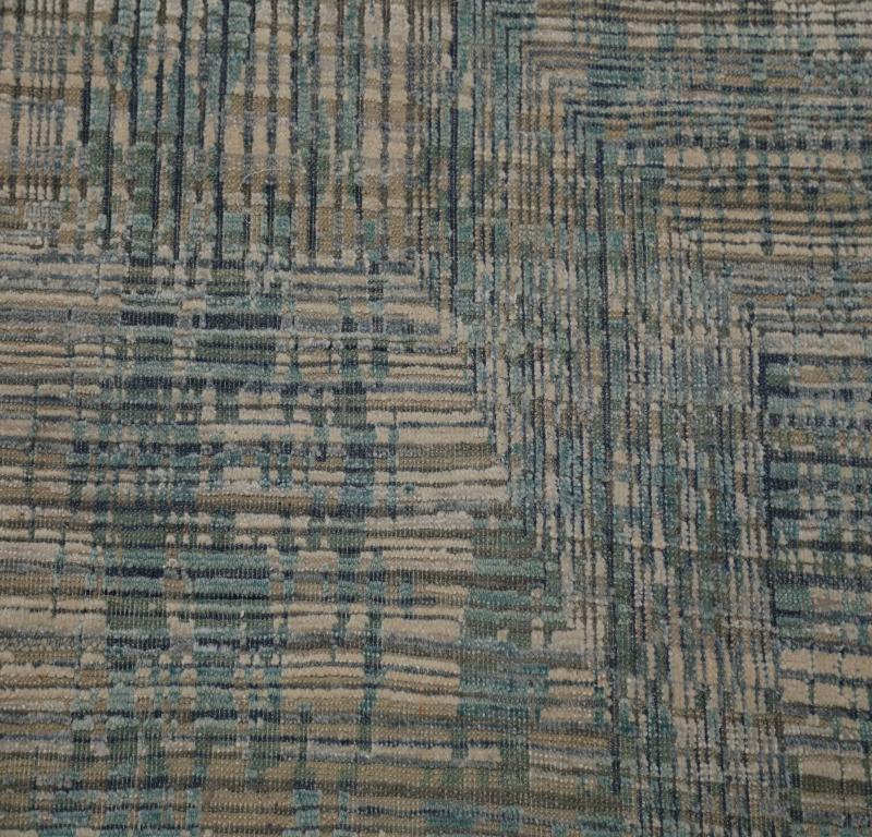 Tapis d'Inde en laine bleu vert ivoire taupe motif 93279 Excellent état - En vente à Dallas, TX