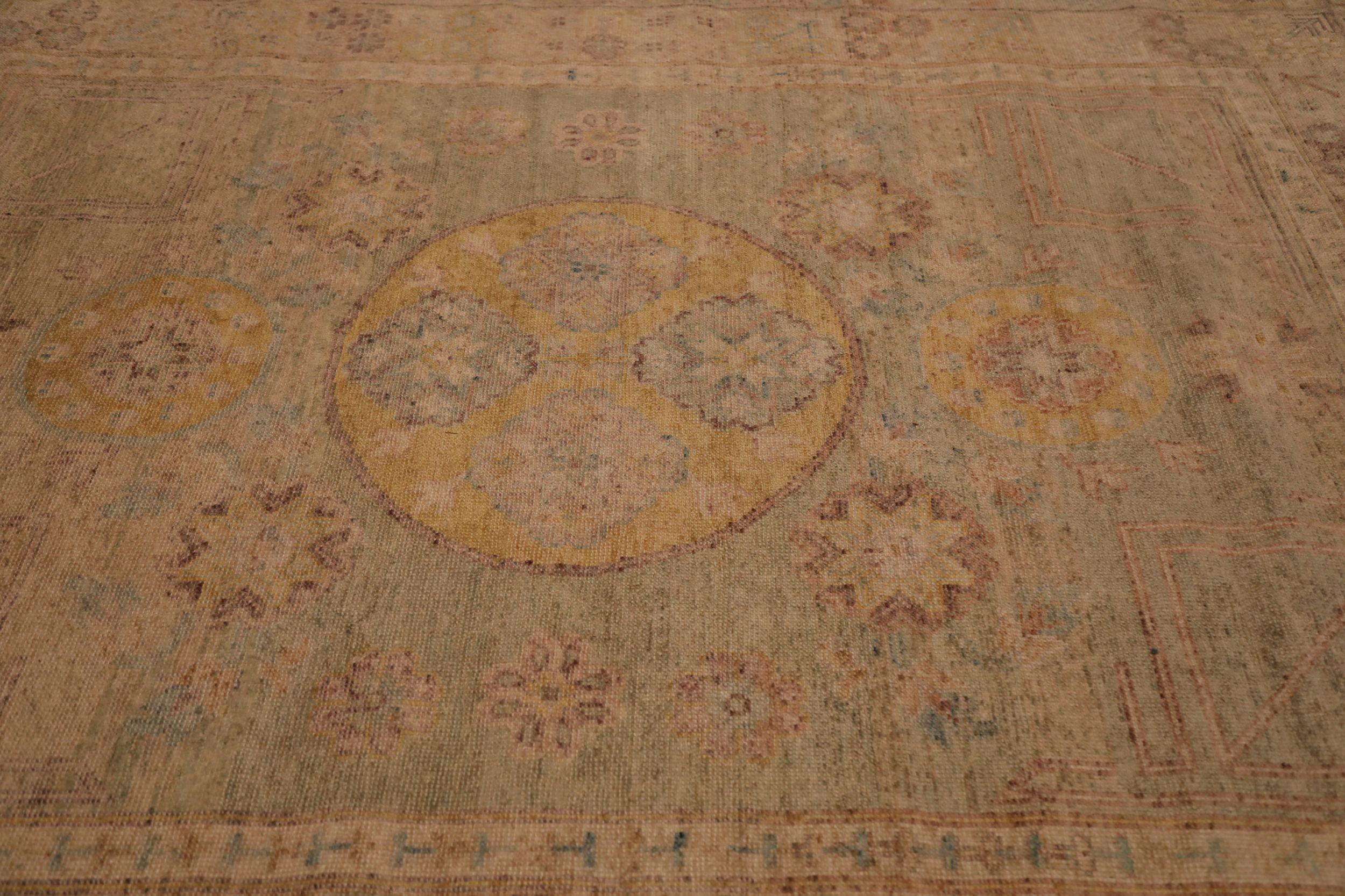 Indien Tapis Khotan en laine ivoire et jaune, Inde - 93812 en vente