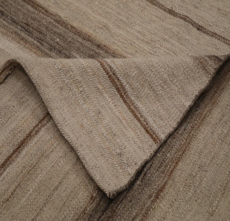 Rug & Kilim India Circa 1990 - Lana Marrone Avorio Design - 99533 In condizioni ottime in vendita a Dallas, TX