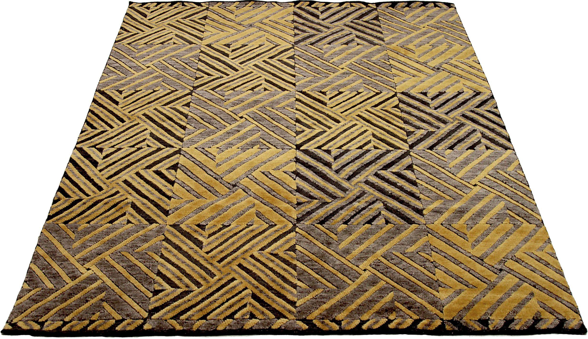 Scopri l'eleganza dell'India Luxury con il tappeto piccolo CIRCA 1990. Progettato con la lana e il nero-marrone-giallo, questo design esclusivo è perfetto per valorizzare il tuo spazio.
