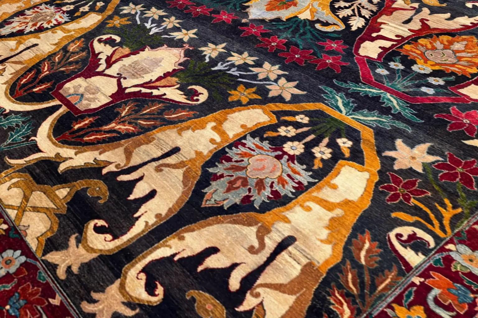 Tapis de sol The Modernity - Laine Noir Ivoire Orange Rouge Design - 94040 en vente 1