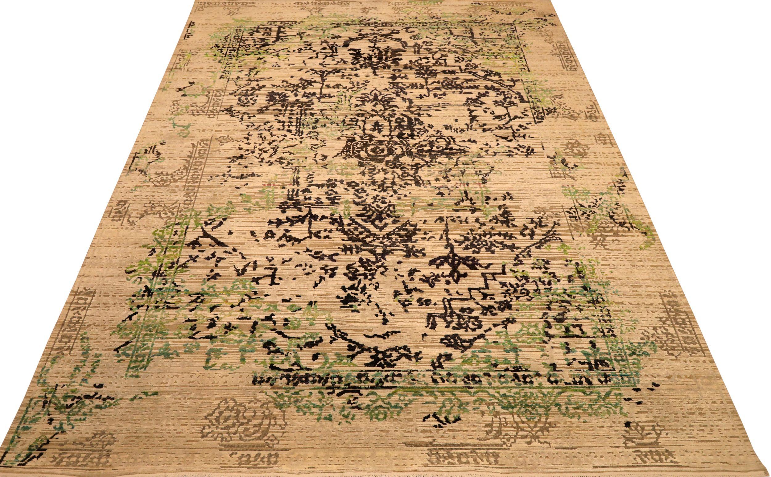 Découvrez l'élégance de l'Inde moderne avec les tapis de zone de Circa 1990. Conçu avec de la laine et du BlackGreenIvory, ce design exclusif est parfait pour mettre en valeur votre espace.
