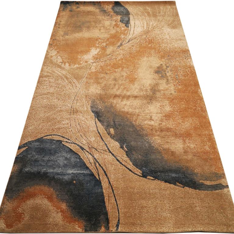 Entdecken Sie die Eleganz von India Modern mit Teppichen von Circa 1990. Dieses exklusive Design aus Wolle und Blau-Elfenbein-Orange-Gelb ist perfekt, um Ihren Raum zu verschönern.