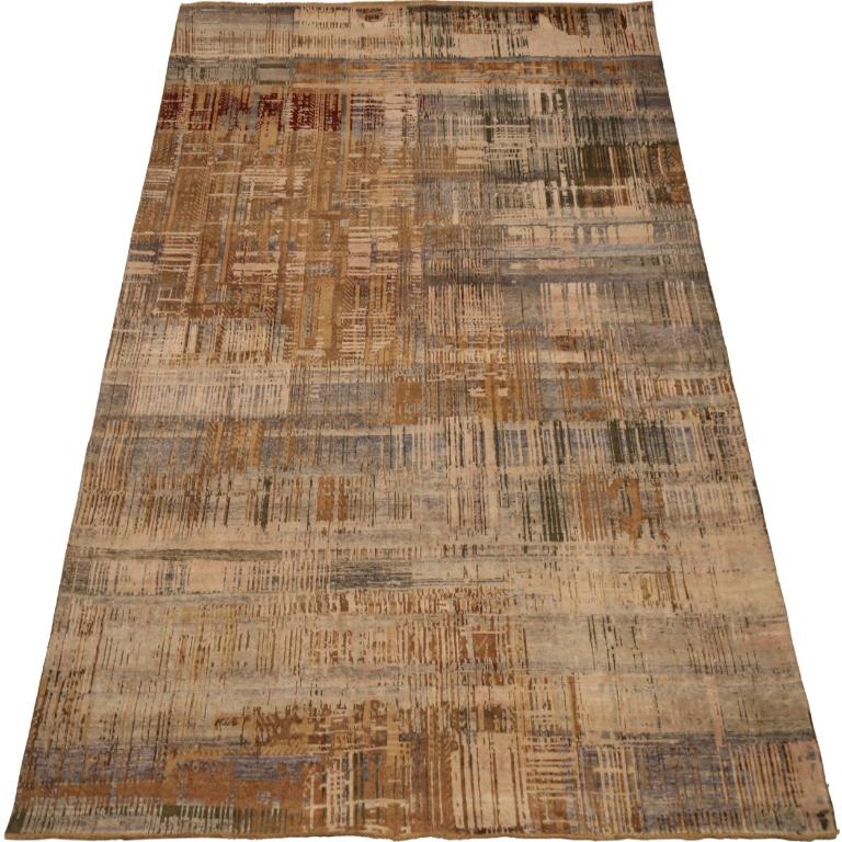 Entdecken Sie die Eleganz von India Modern mit Teppichen von Circa 1990. Dieses exklusive Design aus Wolle und BraunGrauElfenbein ist perfekt, um Ihren Raum zu verschönern.