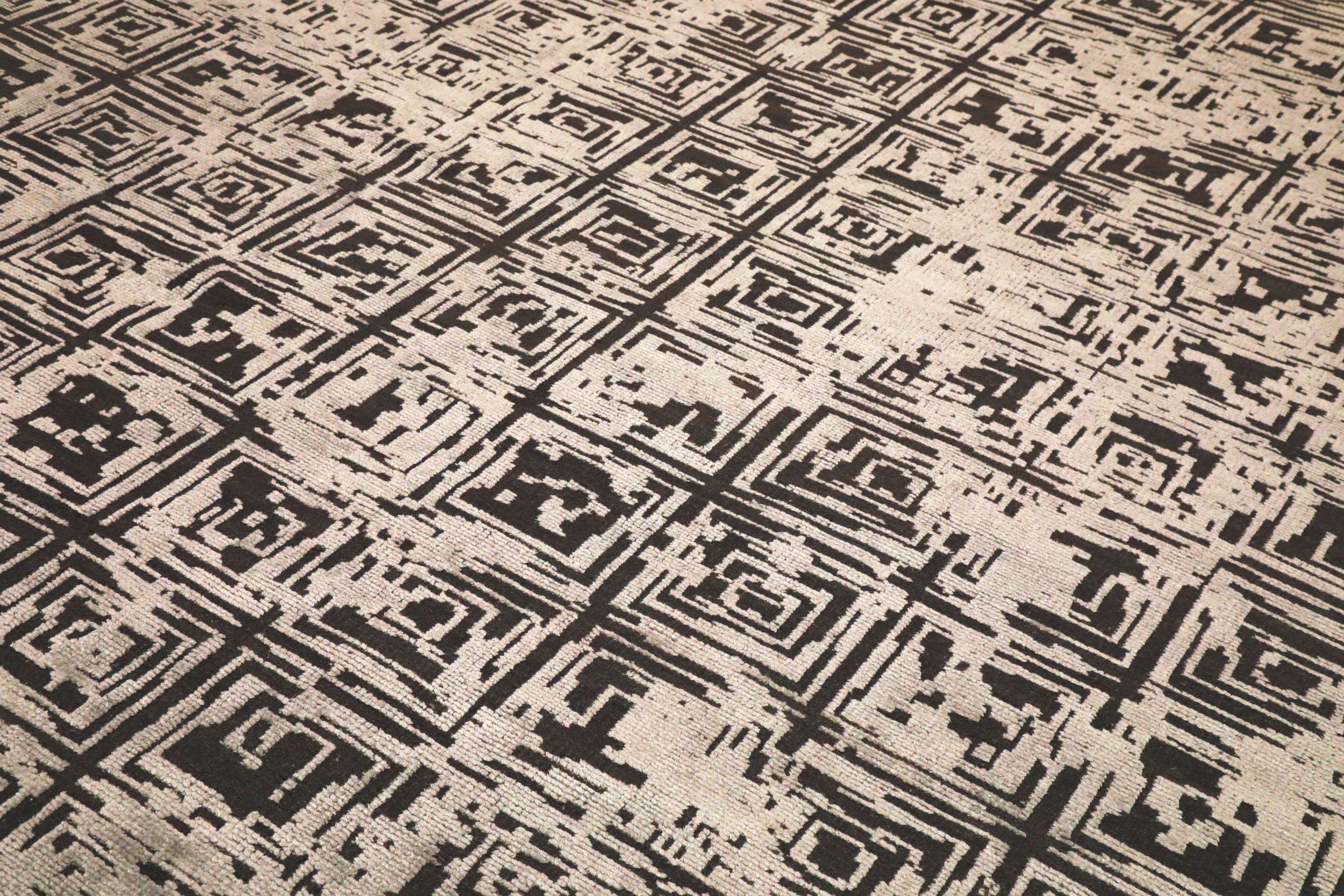 Indian India Modern Area Rugs - Wool Brown Ivory Design - 94161 For Sale