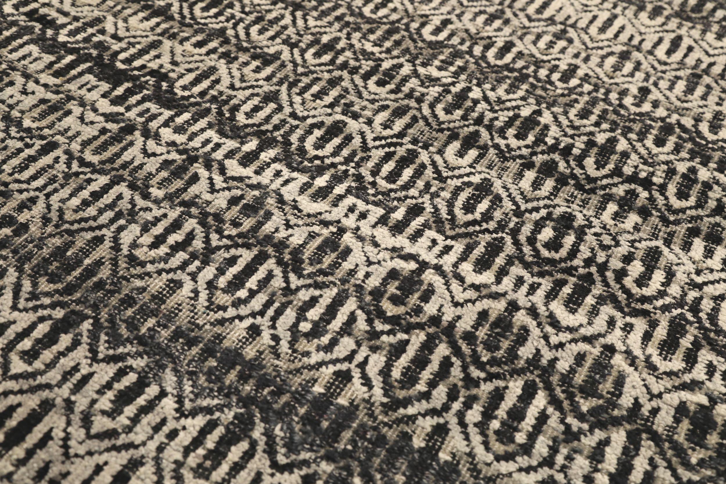 Indian India Modern Area Rugs - Wool Brown Ivory Design - 94188 For Sale