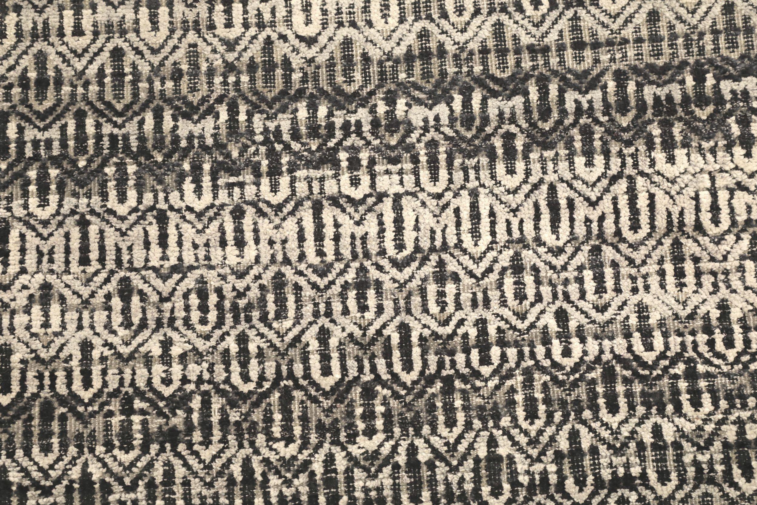 20th Century India Modern Area Rugs - Wool Brown Ivory Design - 94188 For Sale