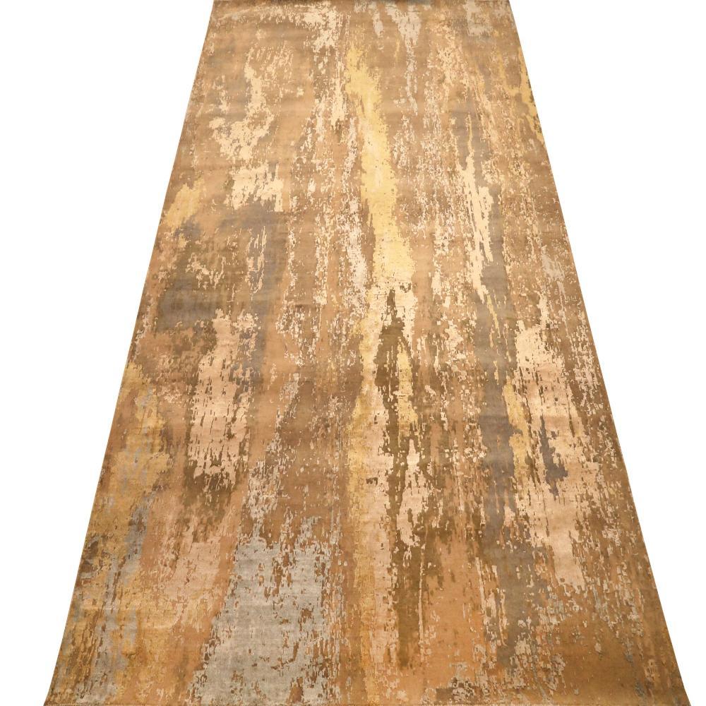 Gilded Abstract Modern Wool Rug
This is a contemporary area rug crafted from wool. Its origin is India. The rug features a unique distressed abstract design. Its dimensions are well-suited for various interior spaces. This piece offers a distinctive