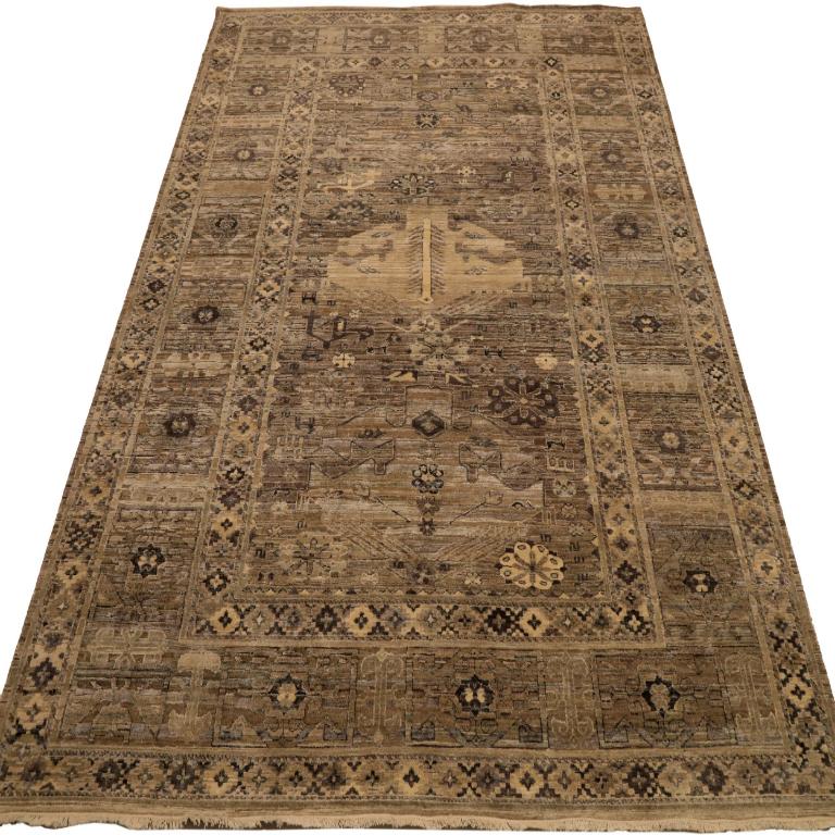 An Artist's Palette: A Modern Oushak Style Masterpiece
A Canvas of Modern Artistry
A Masterful Reinterpretation: This exquisite area rug reimagines the timeless elegance of a classic Turkish Oushak design, filtering its historic grandeur through a