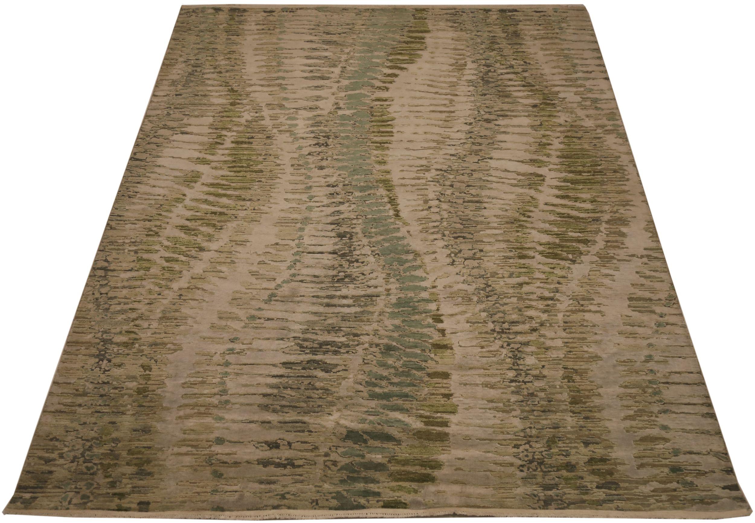 Entdecken Sie die Eleganz von India Modern mit Teppichen von Circa 1990. Dieses exklusive Design aus Wolle und GreenIvory ist perfekt, um Ihren Raum zu verschönern.