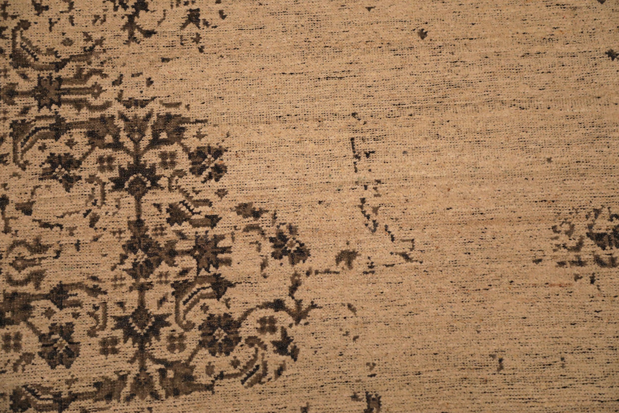 20th Century India Modern Area Rugs - Wool Ivory Design - 94061 For Sale