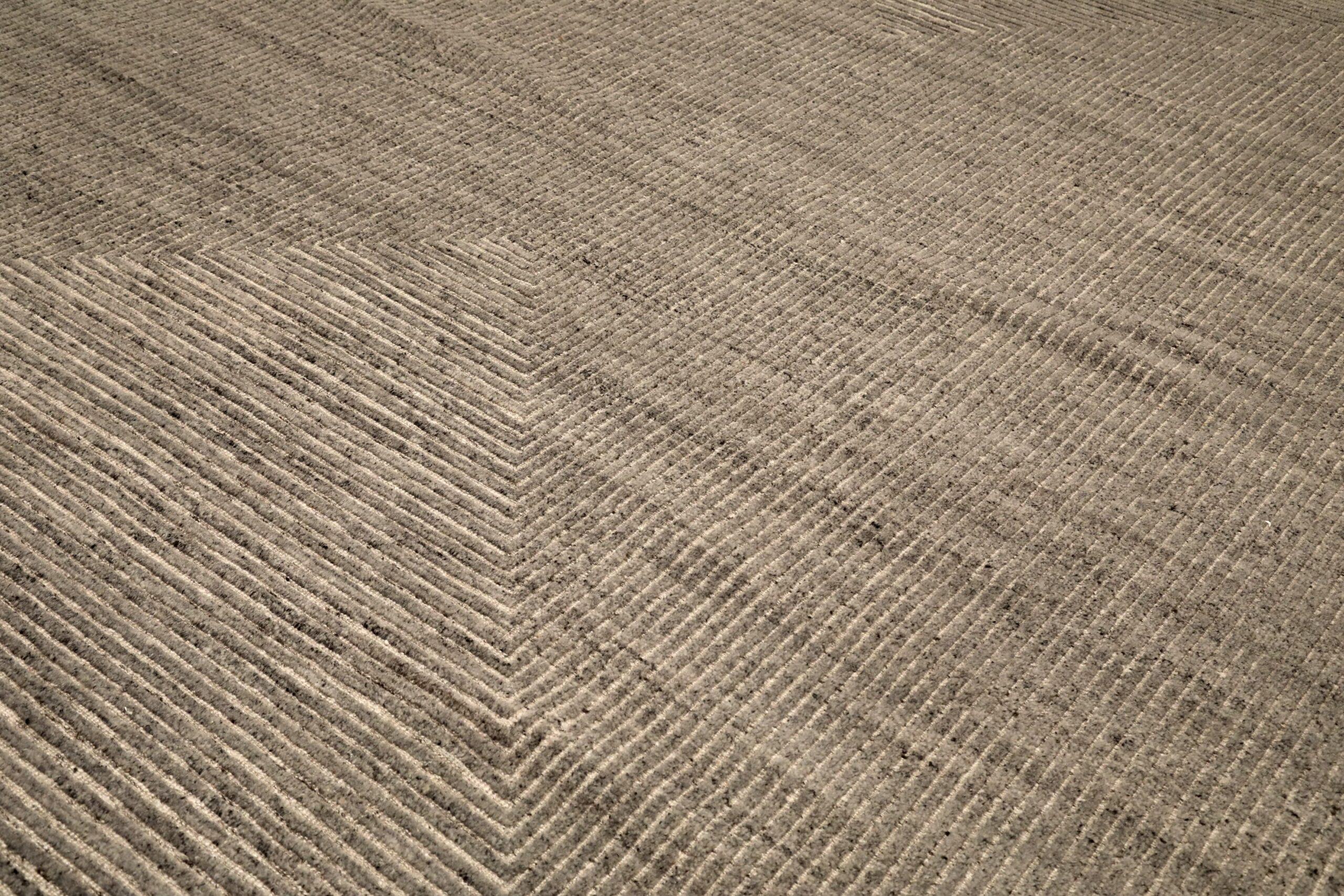 Modern India Moroccan Area Rugs - Wool Brown Design - 96554 For Sale