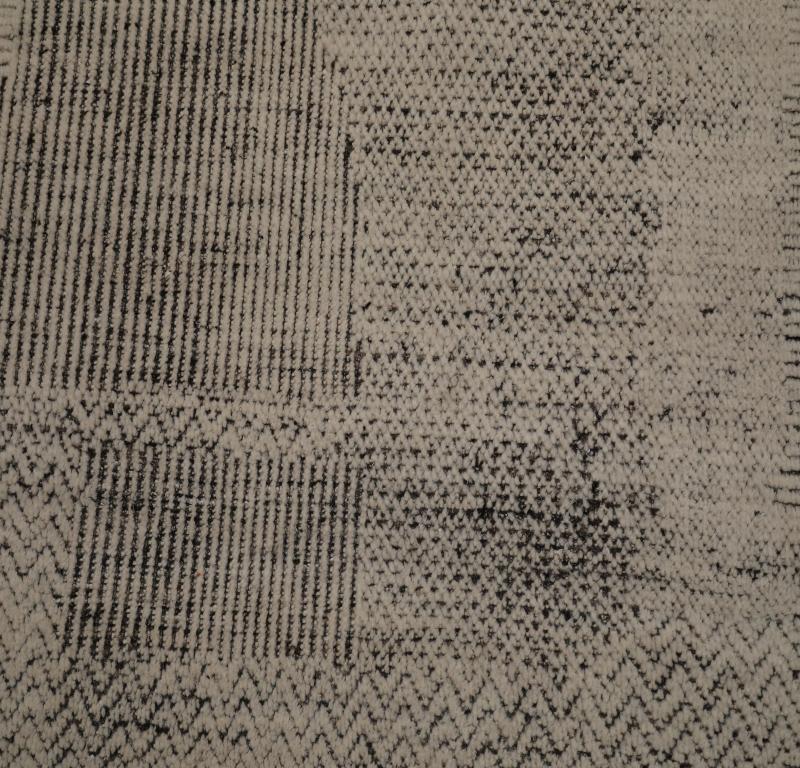 Tappeti India Moroccan Area Rugs - Lana Marrone Avorio Design - 94478 In condizioni ottime in vendita a Dallas, TX