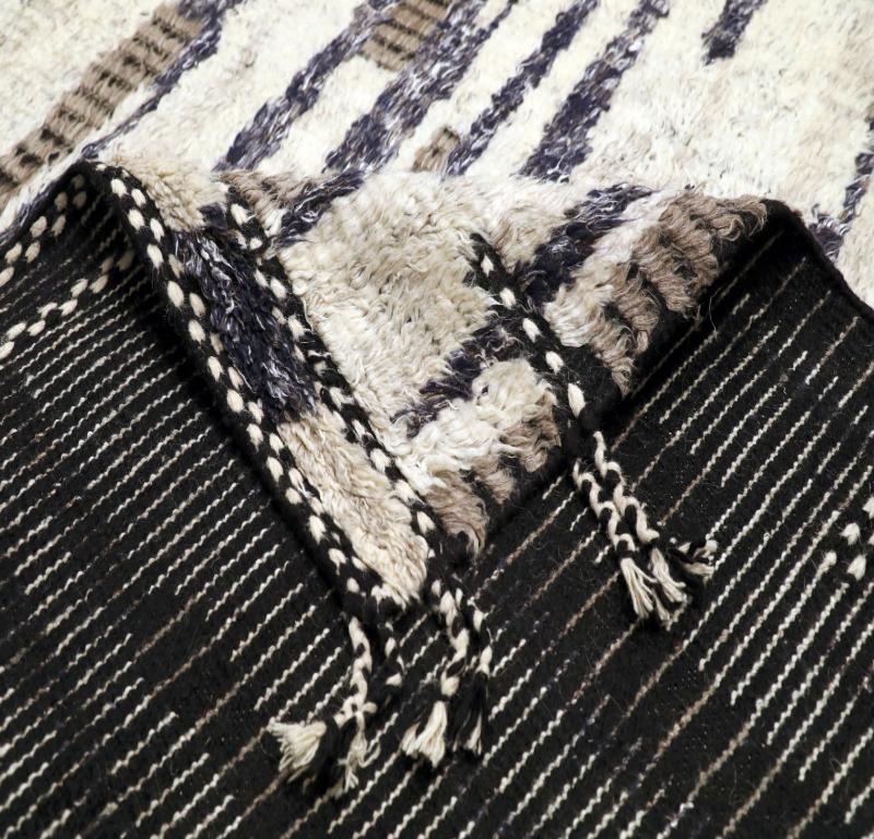 Indien Tapis de sol marocain de l'Inde - Laine Brown Design/One - 94508 en vente