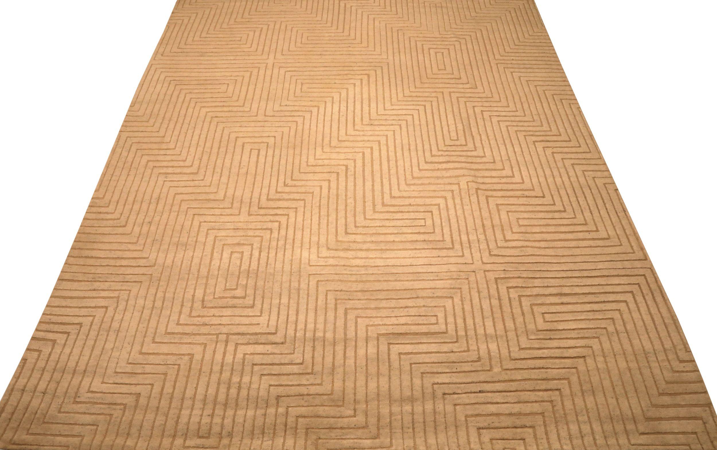 Entdecken Sie die Eleganz der indisch-marokkanischen Teppiche von Circa 1990. Dieses exklusive Design aus Wolle und Elfenbein ist perfekt, um Ihren Raum zu verschönern.