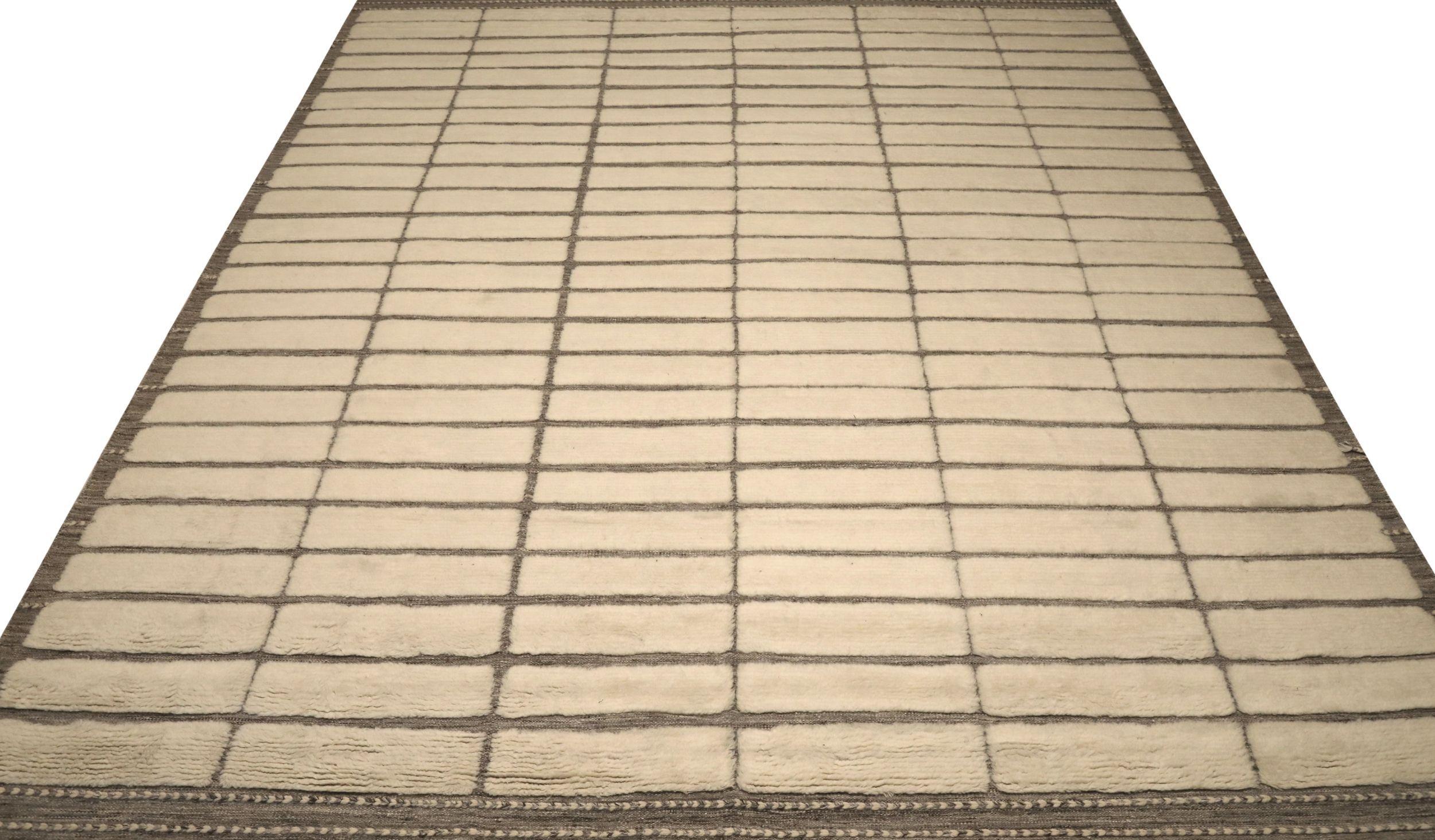 Entdecken Sie die Eleganz der indisch-marokkanischen Teppiche von Circa 1990. Dieses exklusive Design aus Wolle und Elfenbein ist perfekt, um Ihren Raum zu verschönern.