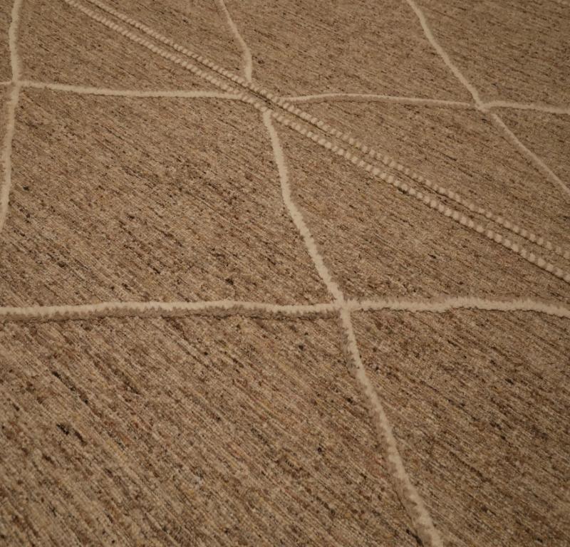 Annodato a mano Tappeto India Moroccan Over Size - Lana Marrone Avorio Design - 96623 in vendita