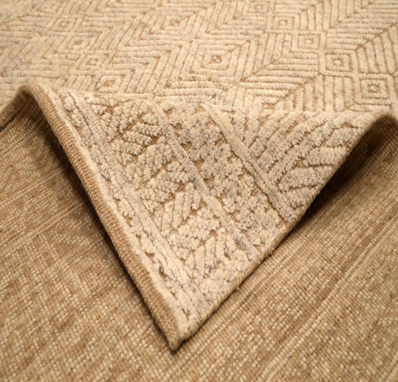 Indien Tapis marocain surdimensionné en laine ivoire - 94469 en vente