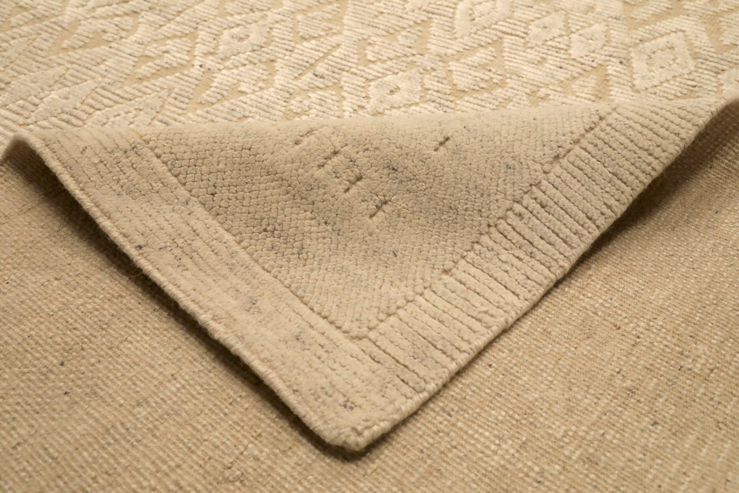 Indien Marokkanisch Over Size Teppich - Wolle Elfenbein Design - 96567 (Indisch) im Angebot