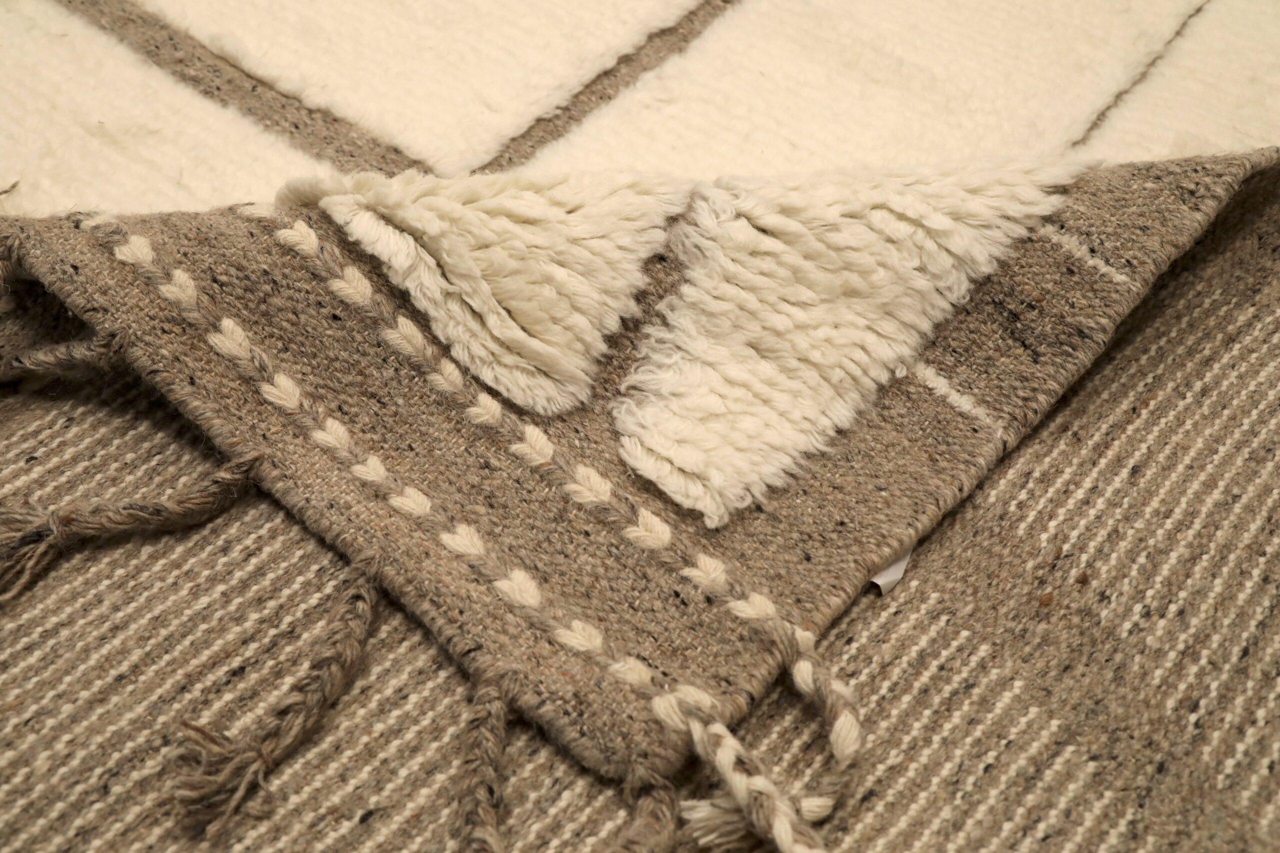 Indien Marokkanisch Over Size Teppich - Wolle Elfenbein Design - 96586 (Indisch) im Angebot