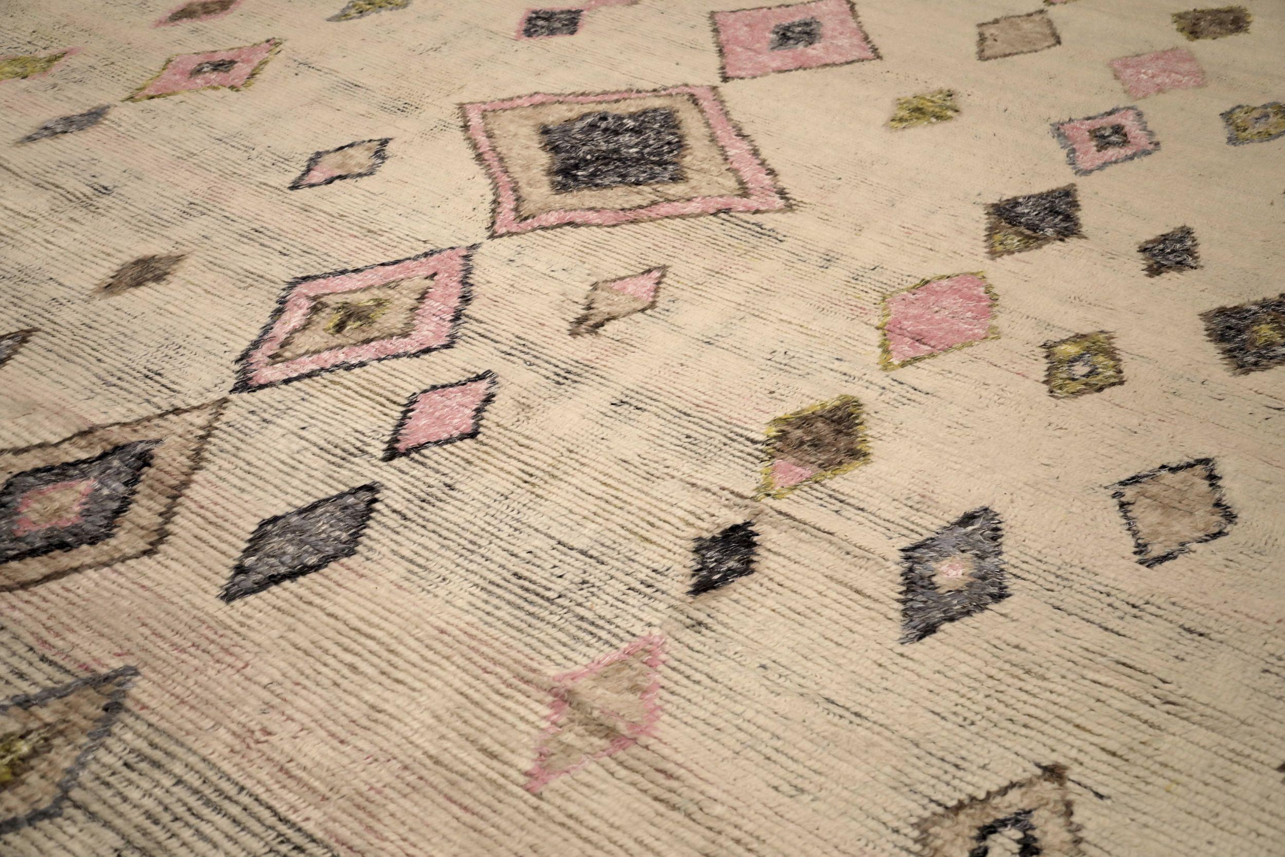 Indien Marokkanische Over Size Teppich - Wolle Elfenbein Rosa Gelb Design - 94532 (Moderne) im Angebot