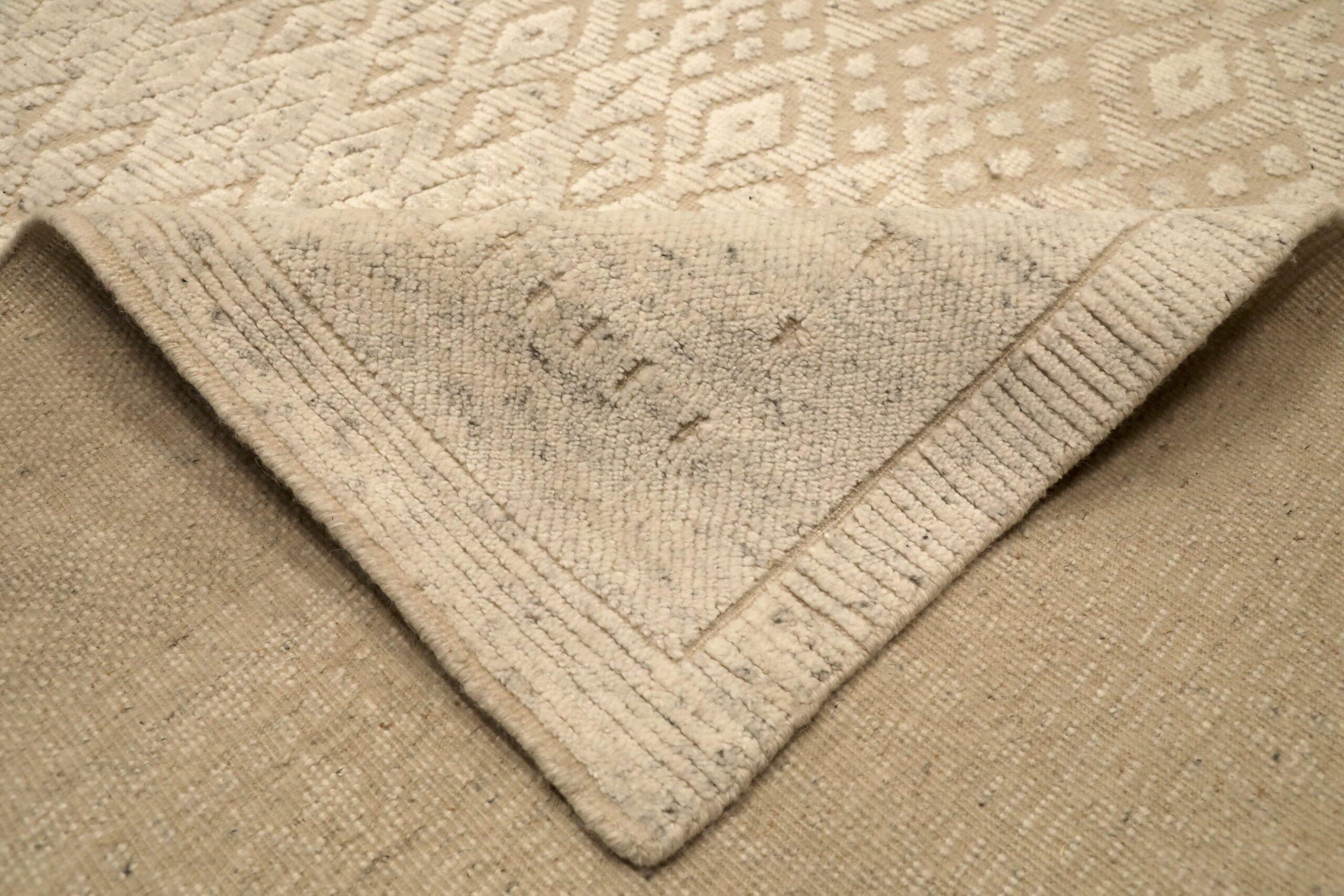Indien Marokkanisch Over Size Teppich - Wolle Elfenbein Taupe Design - 96578 (Indisch) im Angebot