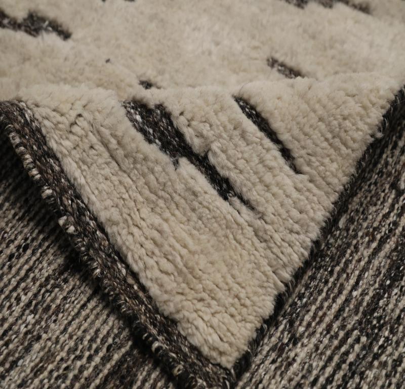 Tappeto Runner Marocchino India Circa 1990 - Lana Marrone Avorio Design - 99530 In condizioni ottime in vendita a Dallas, TX