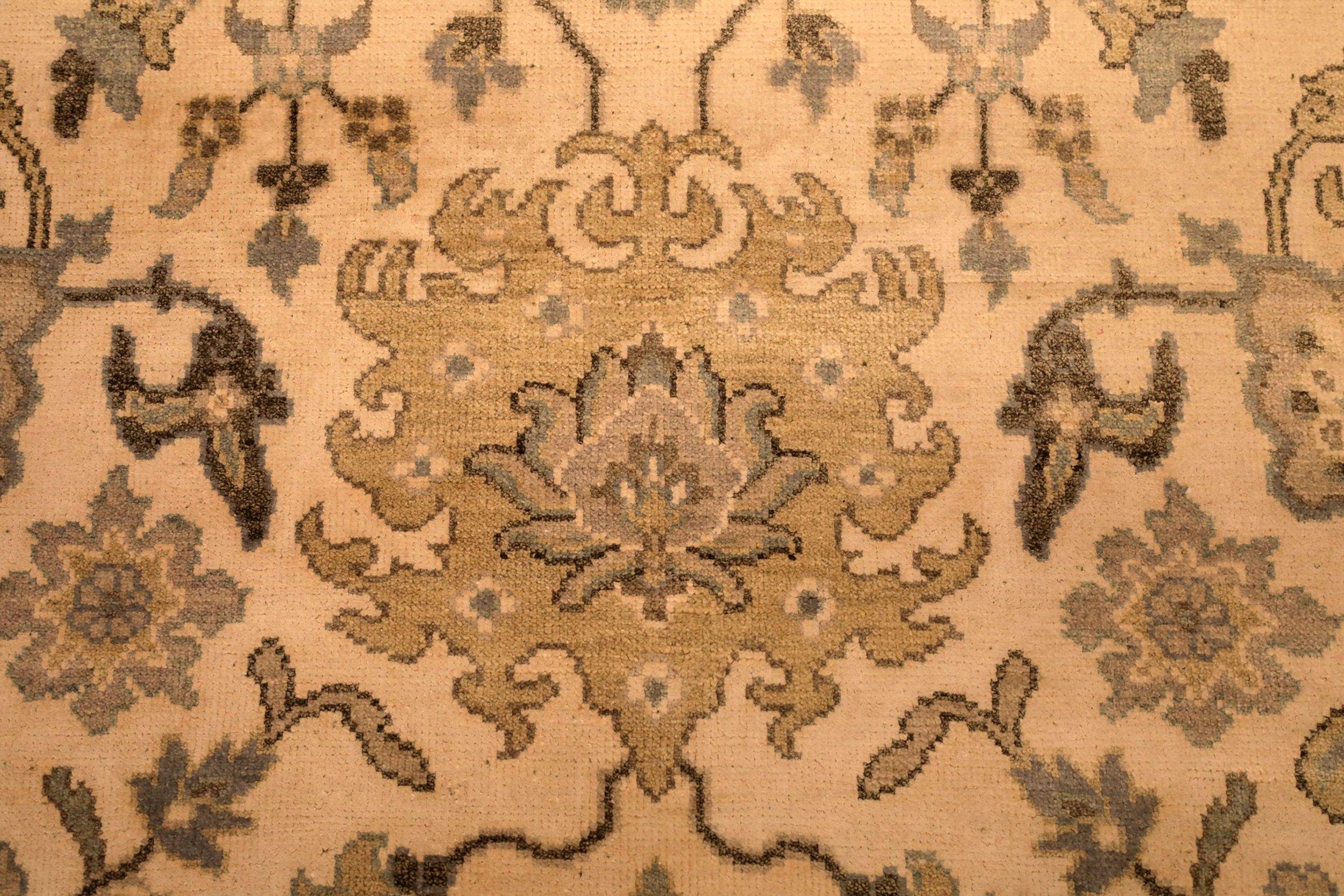 Oushak-Teppiche aus Indien - Wolle in elfenbeinfarbenem Design - 94103 im Zustand „Hervorragend“ im Angebot in Dallas, TX