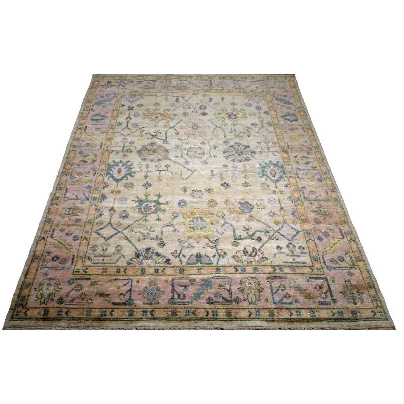 Découvrez l'élégance de l'Inde Eleg en présentant les tapis de zone de Circa 1990. Conçu avec de la laine et du Design/One, ce design exclusif est parfait pour mettre en valeur votre espace.