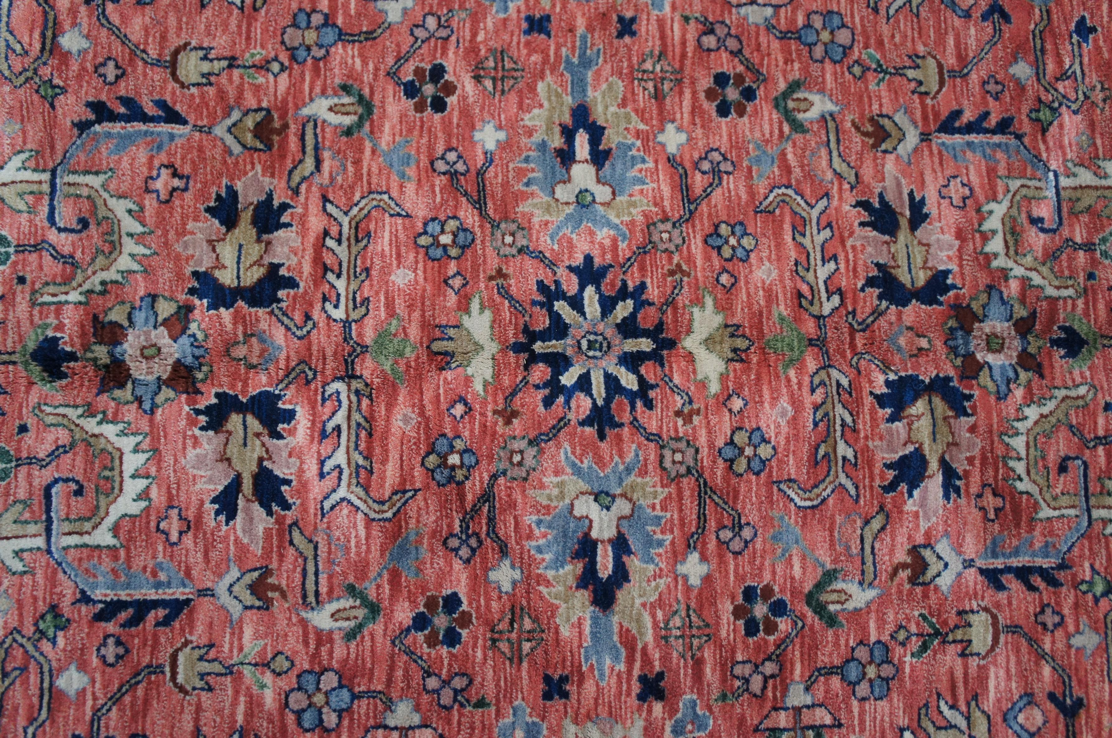 XX secolo India Pande Cameron of New York Royal Jahan Tappeto di lana con medaglione a stella 6' x 9' in vendita