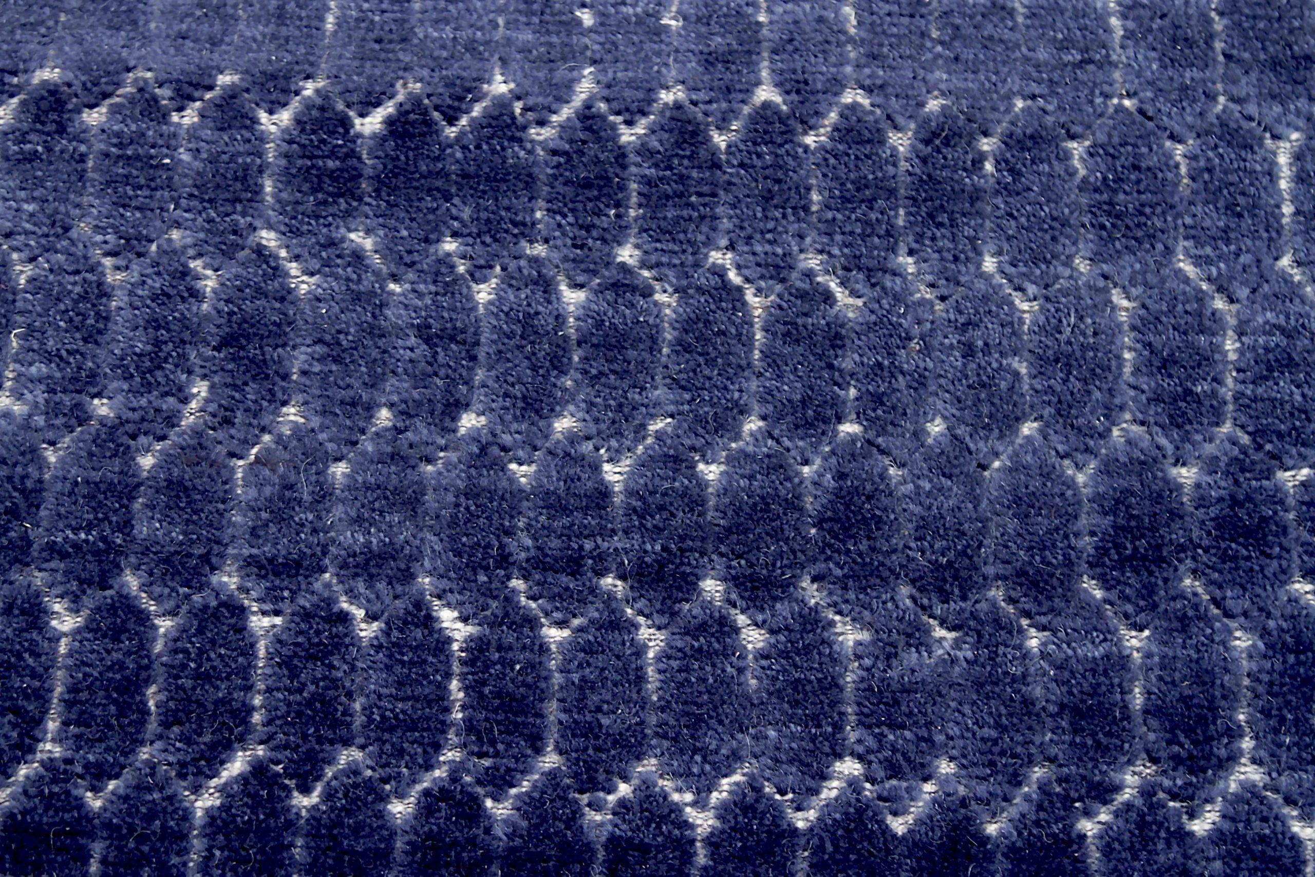 20th Century India Prussian Small Rug Circa 1990 - Wool Blue Ivory Design - 90603 For Sale