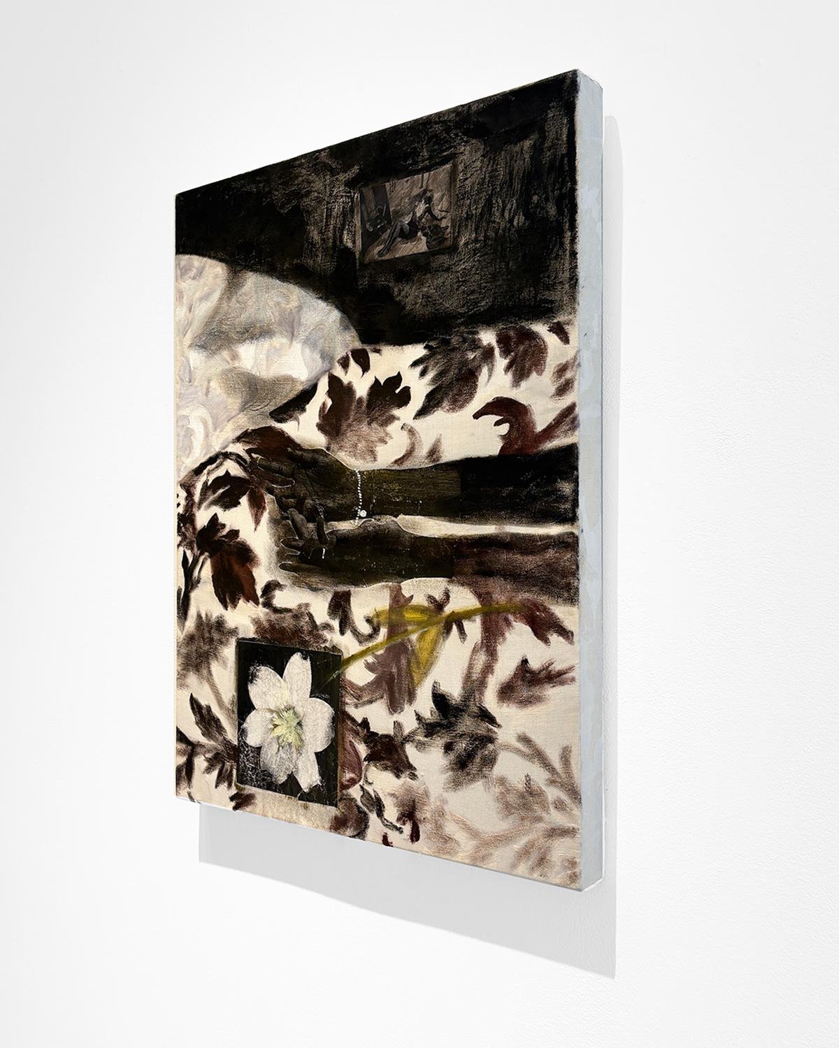 Lenzuolo (pittura surrealista e collage su tessuto in bianco, nero e giallo) - Painting di India Sachi