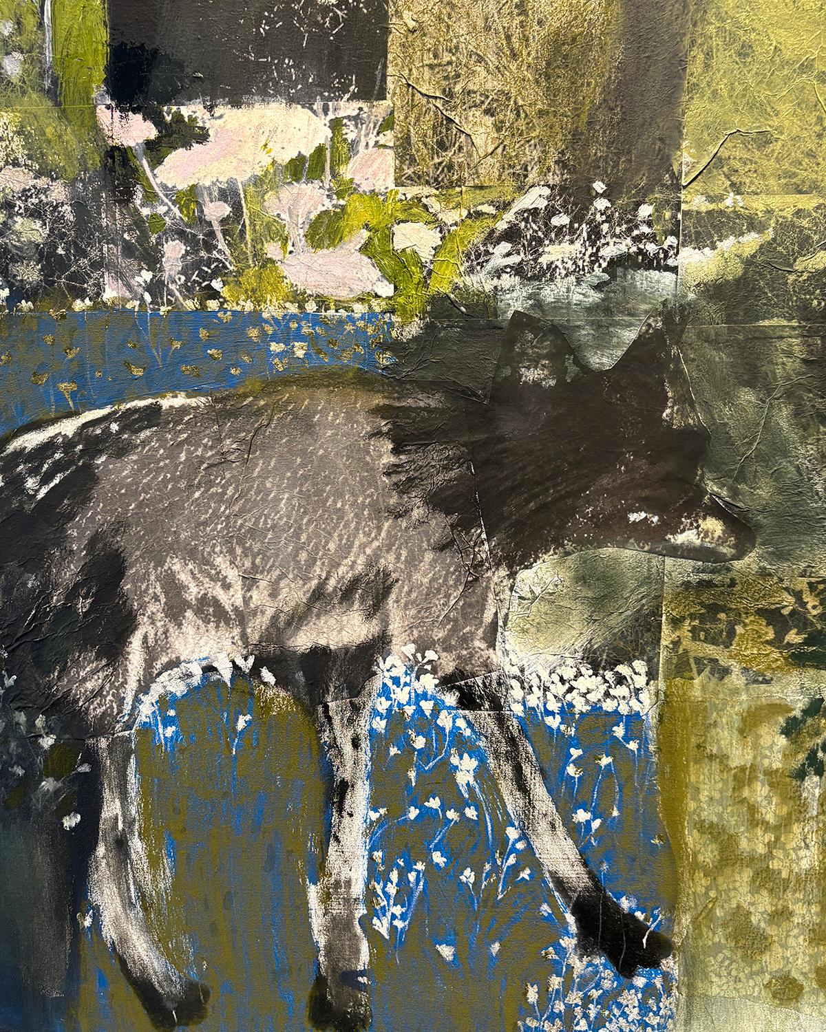 Coyote (Pintura figurativa surrealista negra, verde y azul) - Figurative Painting Negro de India Sachi