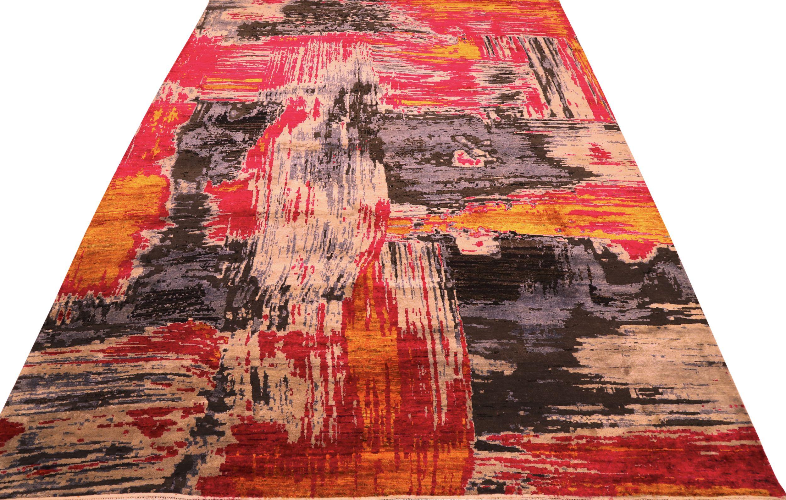 Découvrez l'élégance des tapis en soie Sari de l'Inde, datant de 1990. Conçu avec de la Laine et du NoirBleuIvoireOrangeRougeJaune, ce design exclusif est parfait pour mettre en valeur votre espace.