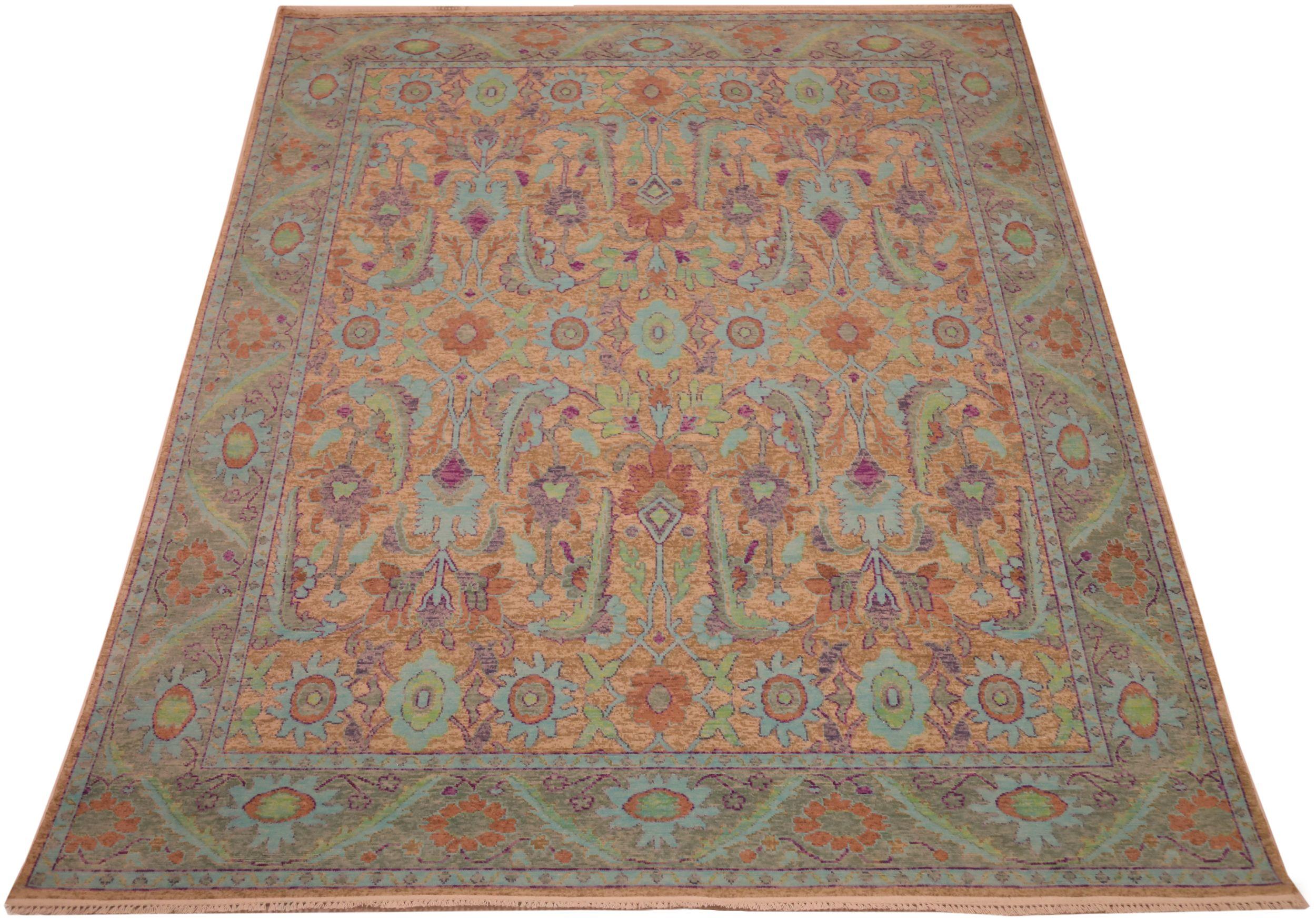 Découvrez l'élégance des tapis en soie Sari de l'Inde, datant de 1990. Conçu avec de la laine et du BlueGreenIvoryPurpel, ce modèle exclusif est parfait pour mettre en valeur votre espace.