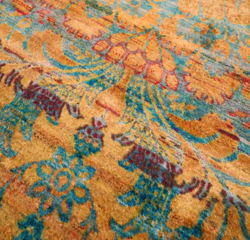 Moderno Tappeto Runner in seta Sari dell'India - Disegno in lana blu arancione giallo - 94263 in vendita