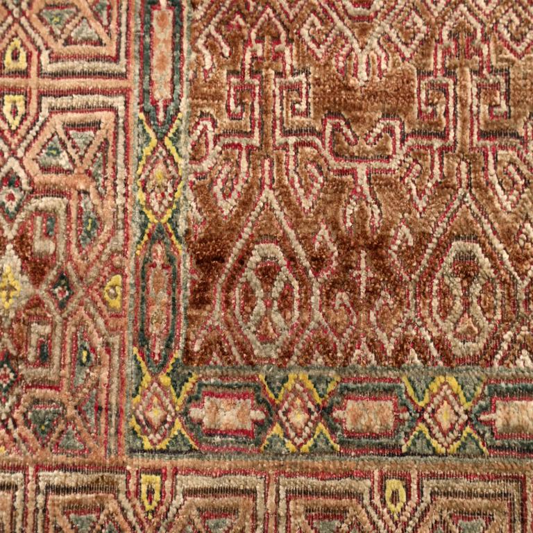 Indien Petit tapis indien Sari en laine, motif rouge ivoire - 94253 en vente