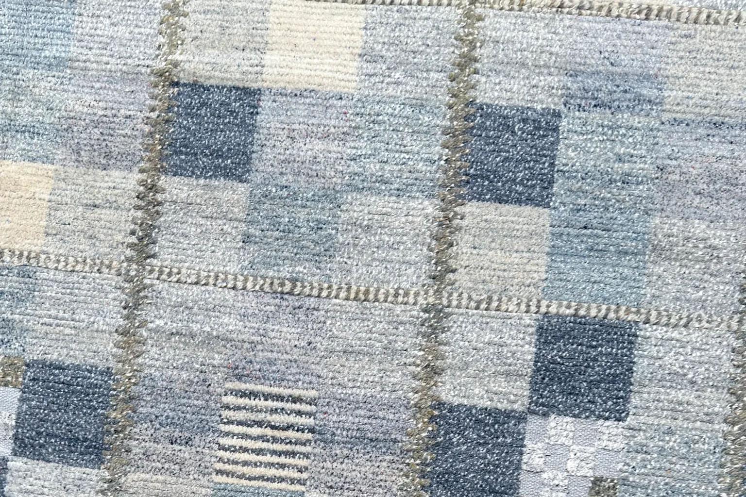 20ième siècle Inde Tapis scandinave surdimensionné Circa 1990 - Laine Gris Ivoire Design - 92614 en vente