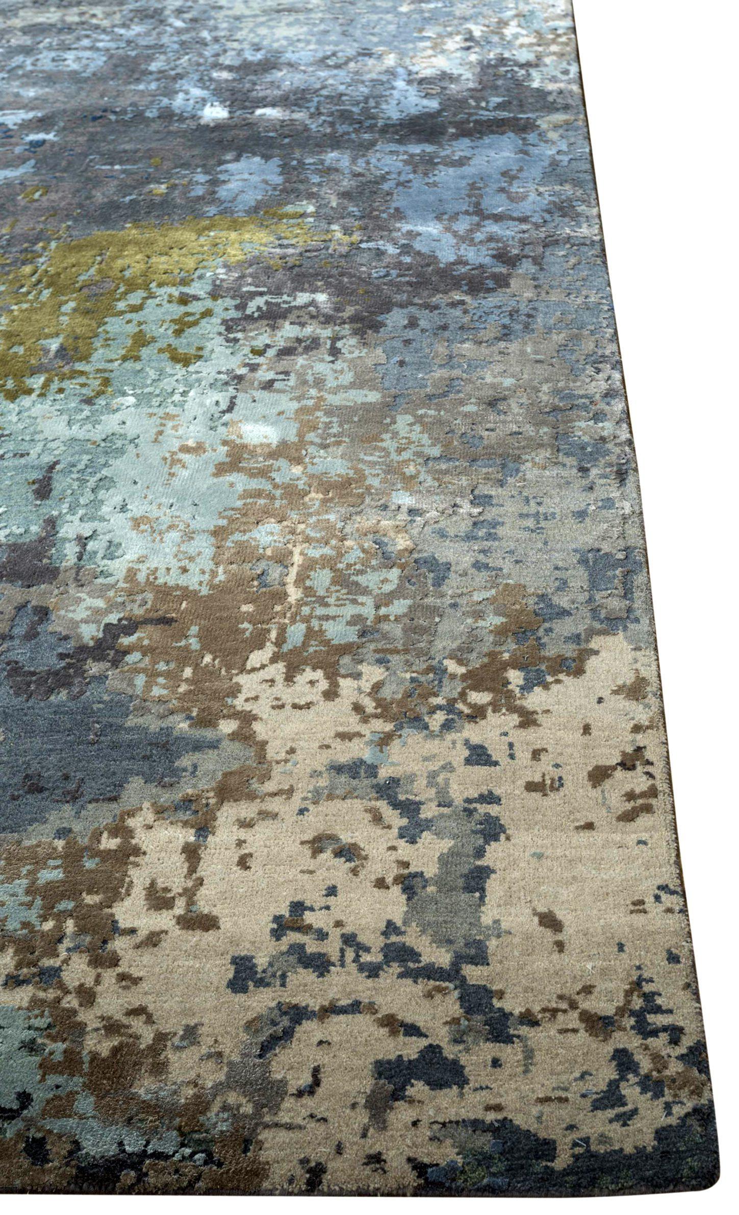 20th Century India Small Rug Circa 1990 - Wool Blue Brown Green Ivory Design - 90654 For Sale