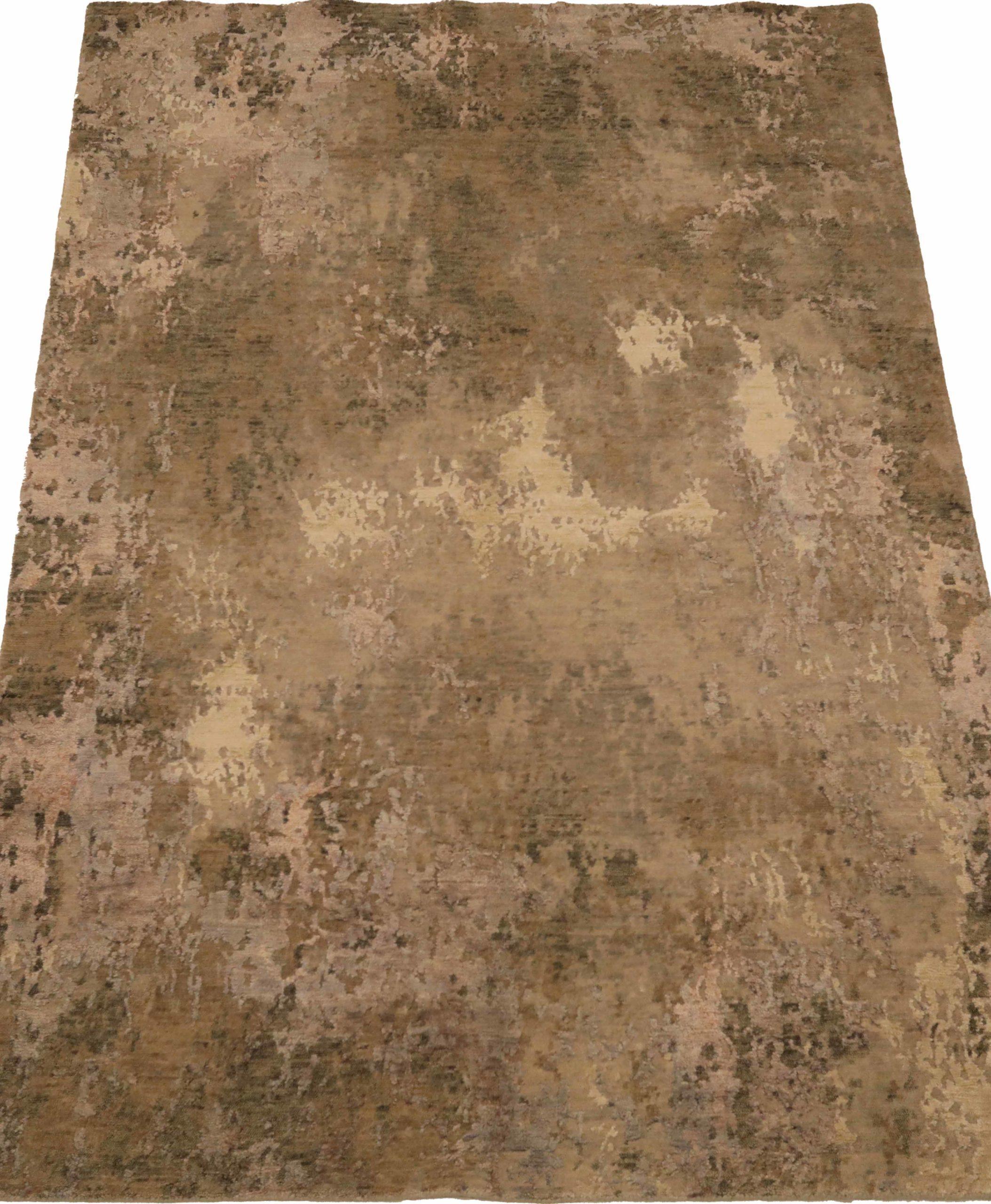 Discover the elegance of India item featuring Small Rug in Circa 1990. Designed with Wool and BrownIvoryYellow, this exclusive design is perfect for enhancing your space.
