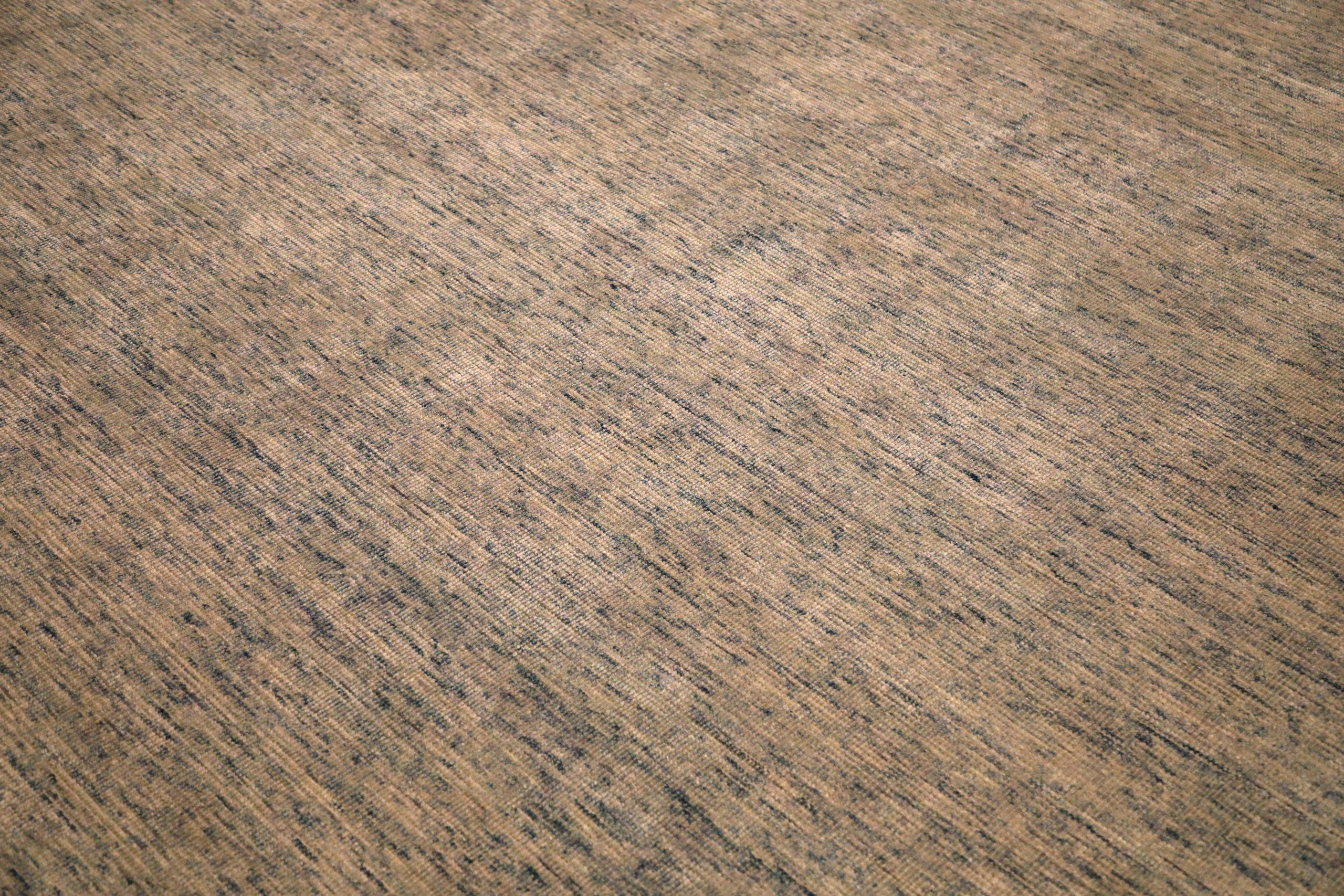 Modern India Solid Area Rugs - Wool Brown Design - 93739 For Sale