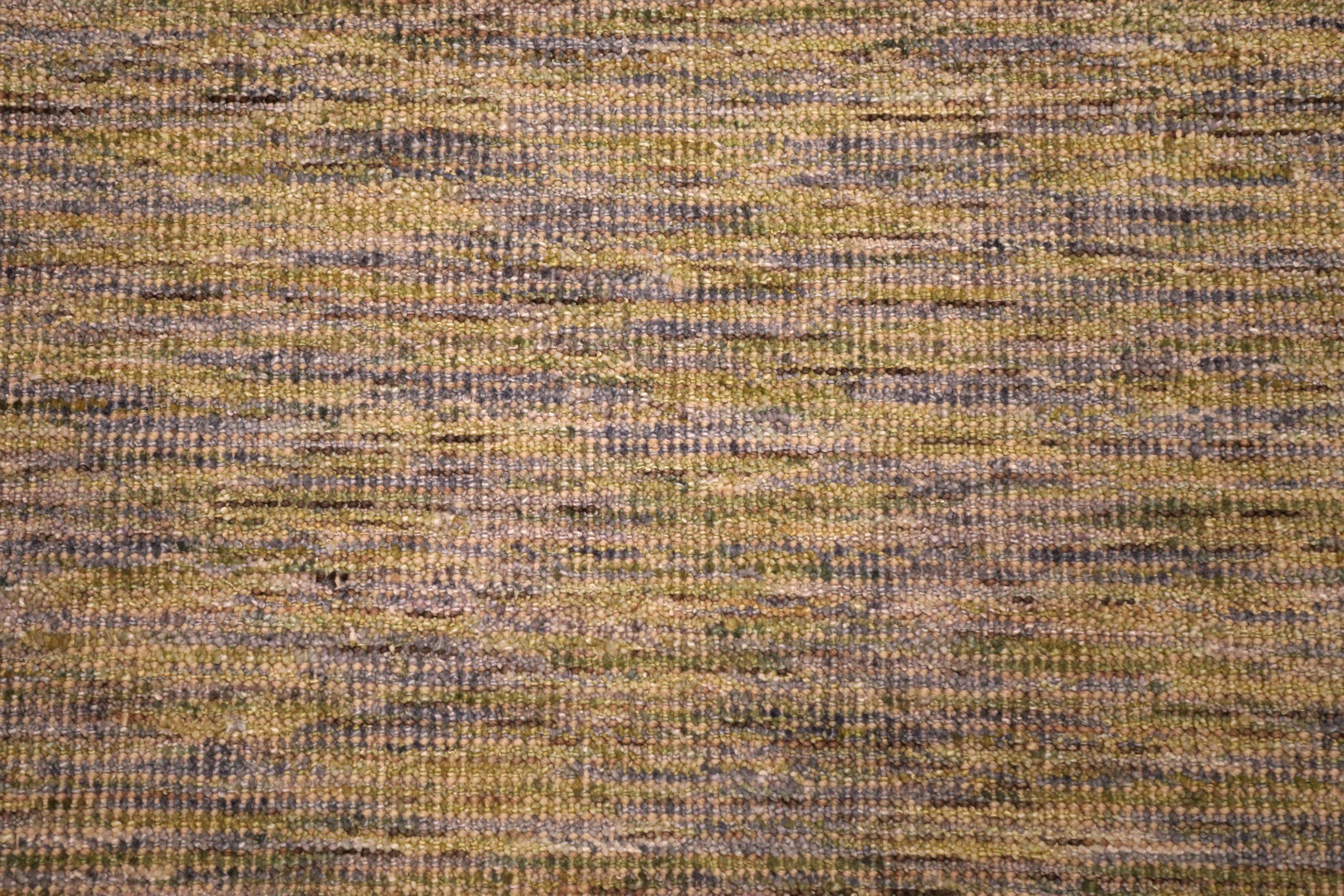 India Solid Area Rugs - Wool Brown Green Design - 93729 In Excellent Condition For Sale In Dallas, TX